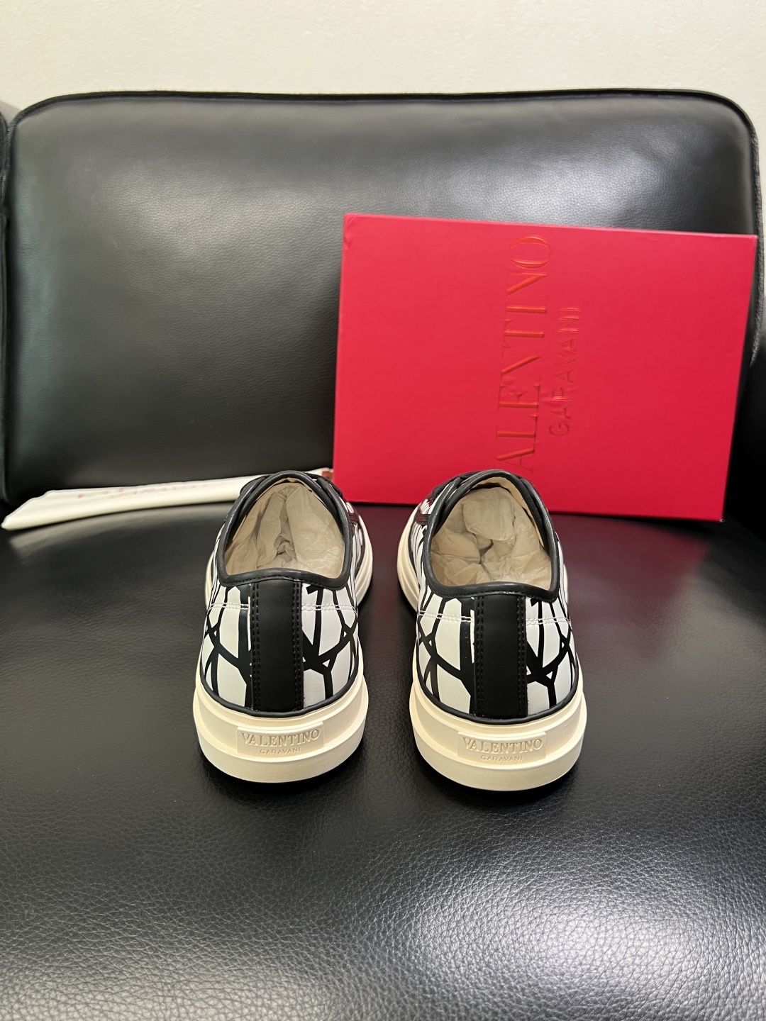 VALENTINO 高品质 顶级工艺品 华伦天奴，运动板鞋专柜同步，鞋面意大利进口，高品质拼接缤纷色彩复