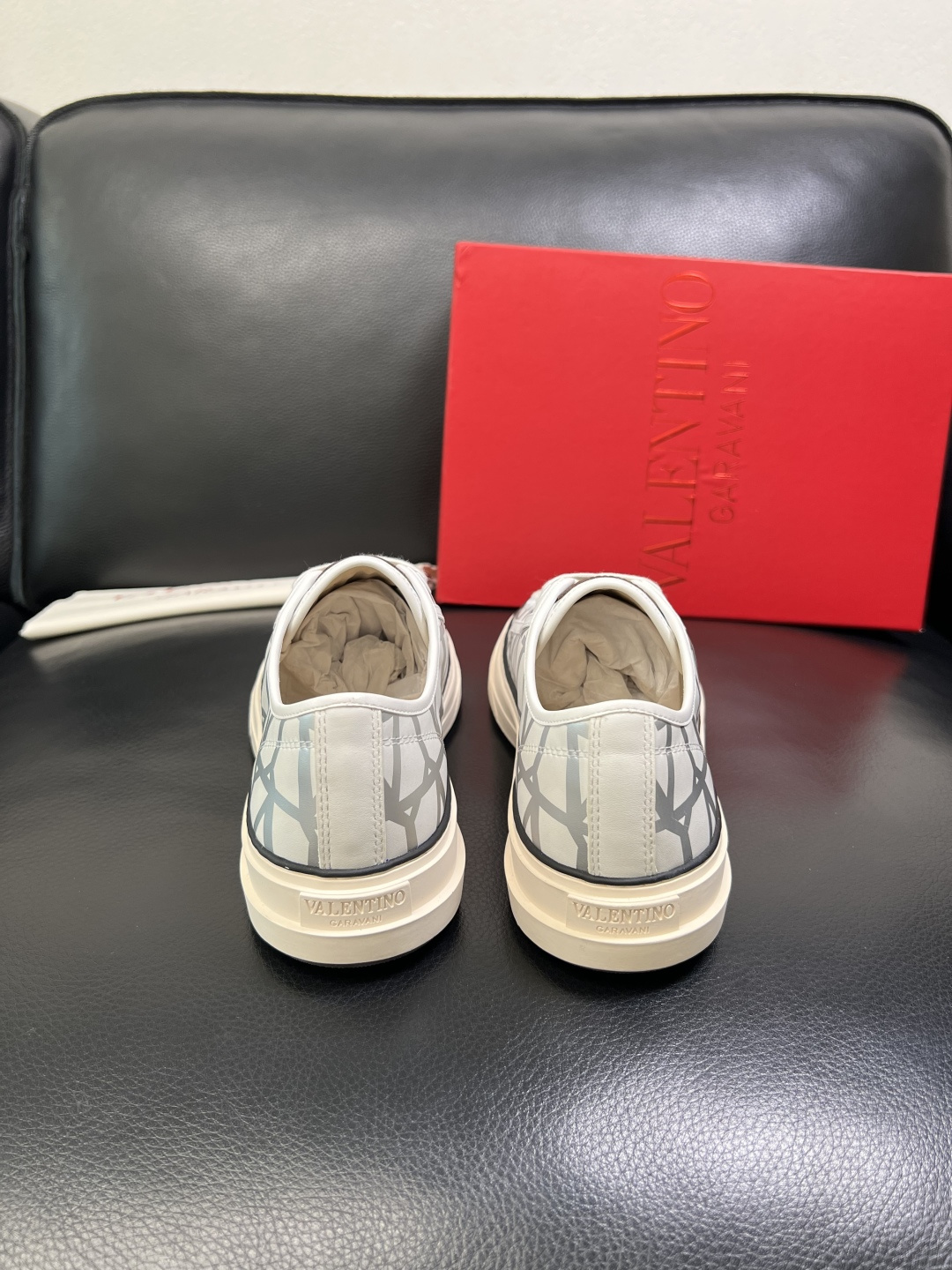 VALENTINO 高品质 顶级工艺品 华伦天奴，运动板鞋专柜同步，鞋面意大利进口，高品质拼接缤纷色彩复