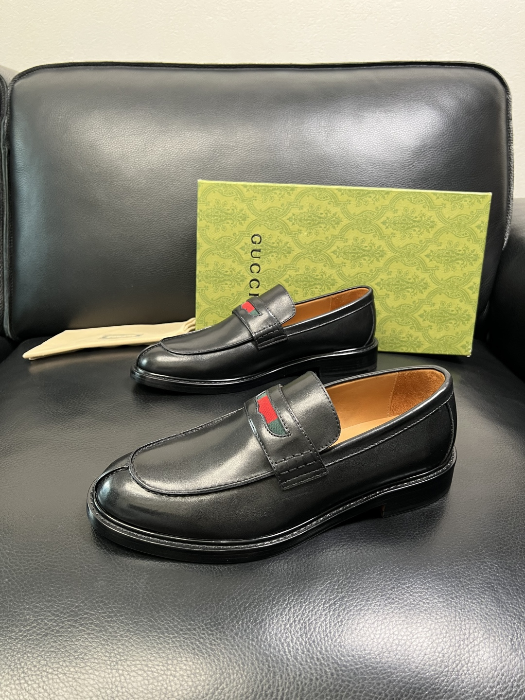 Gucci 顶级工艺品 古奇 皮鞋系列专柜同步 原厂配置，意大利进口原版牛皮，进口水染牛里 ，鞋底：原厂