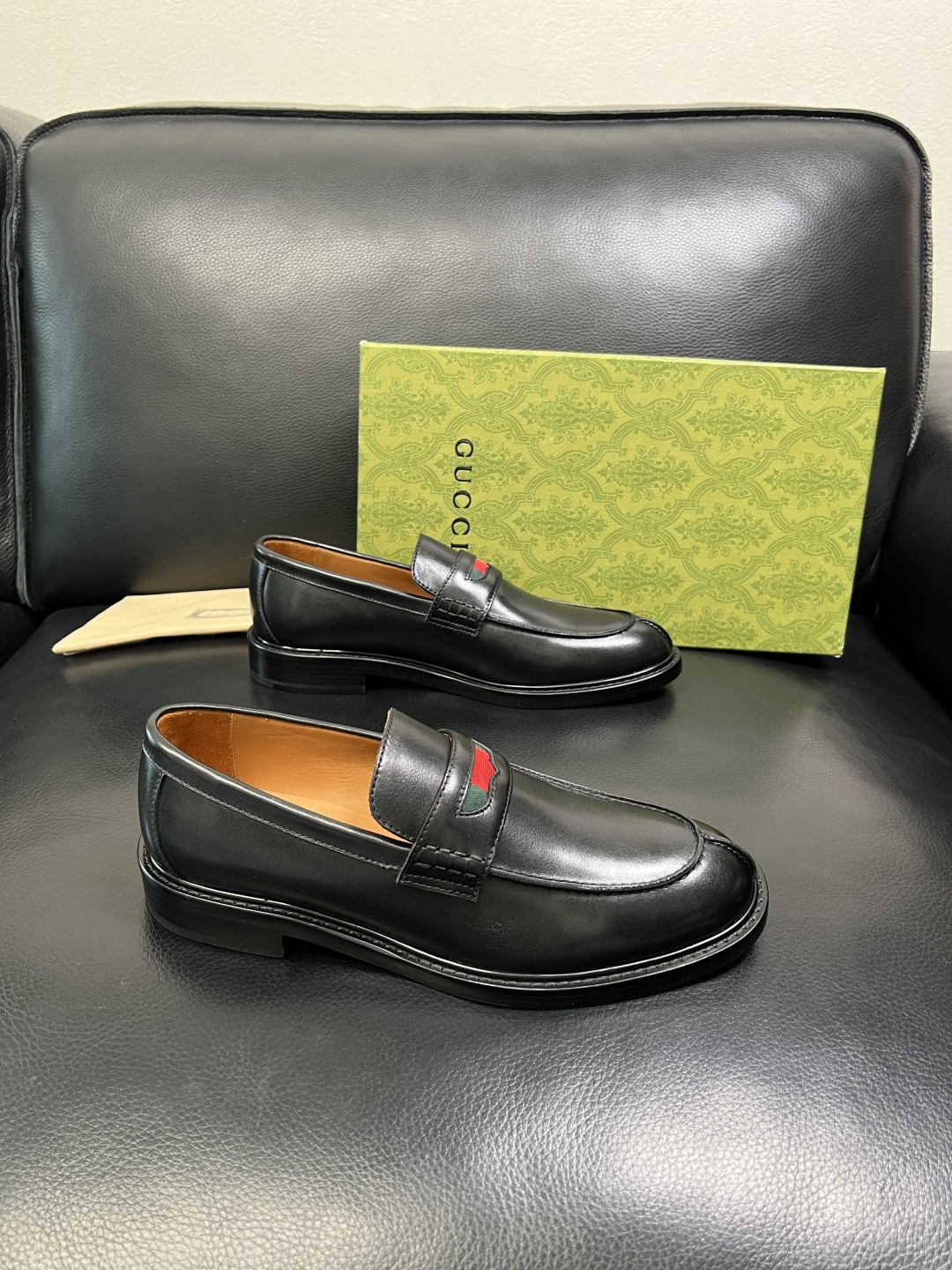 Gucci 顶级工艺品 古奇 皮鞋系列专柜同步 原厂配置，意大利进口原版牛皮，进口水染牛里 ，鞋底：原厂