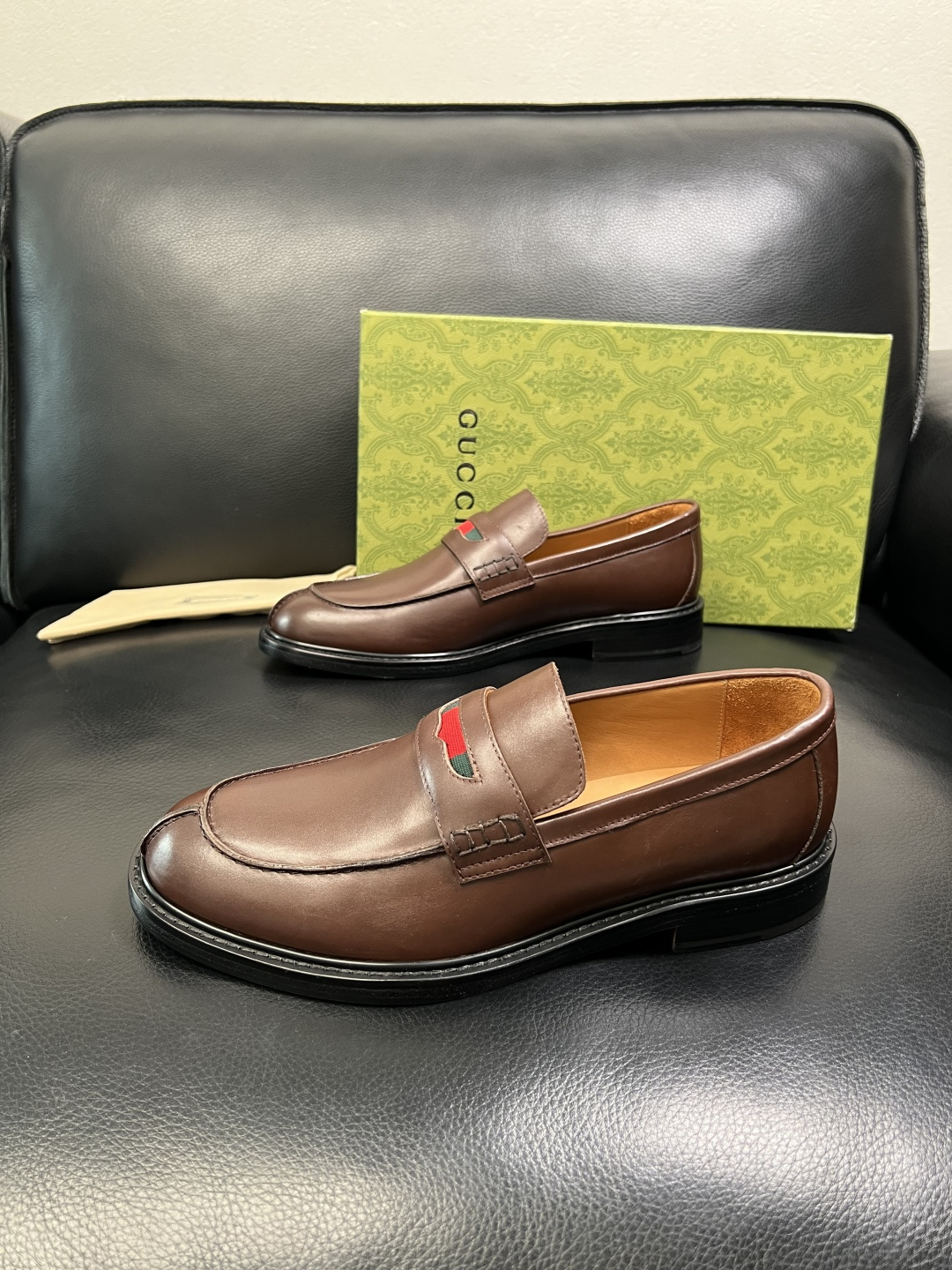 Gucci 顶级工艺品 古奇 皮鞋系列专柜同步 原厂配置，意大利进口原版牛皮，进口水染牛里 ，鞋底：原厂