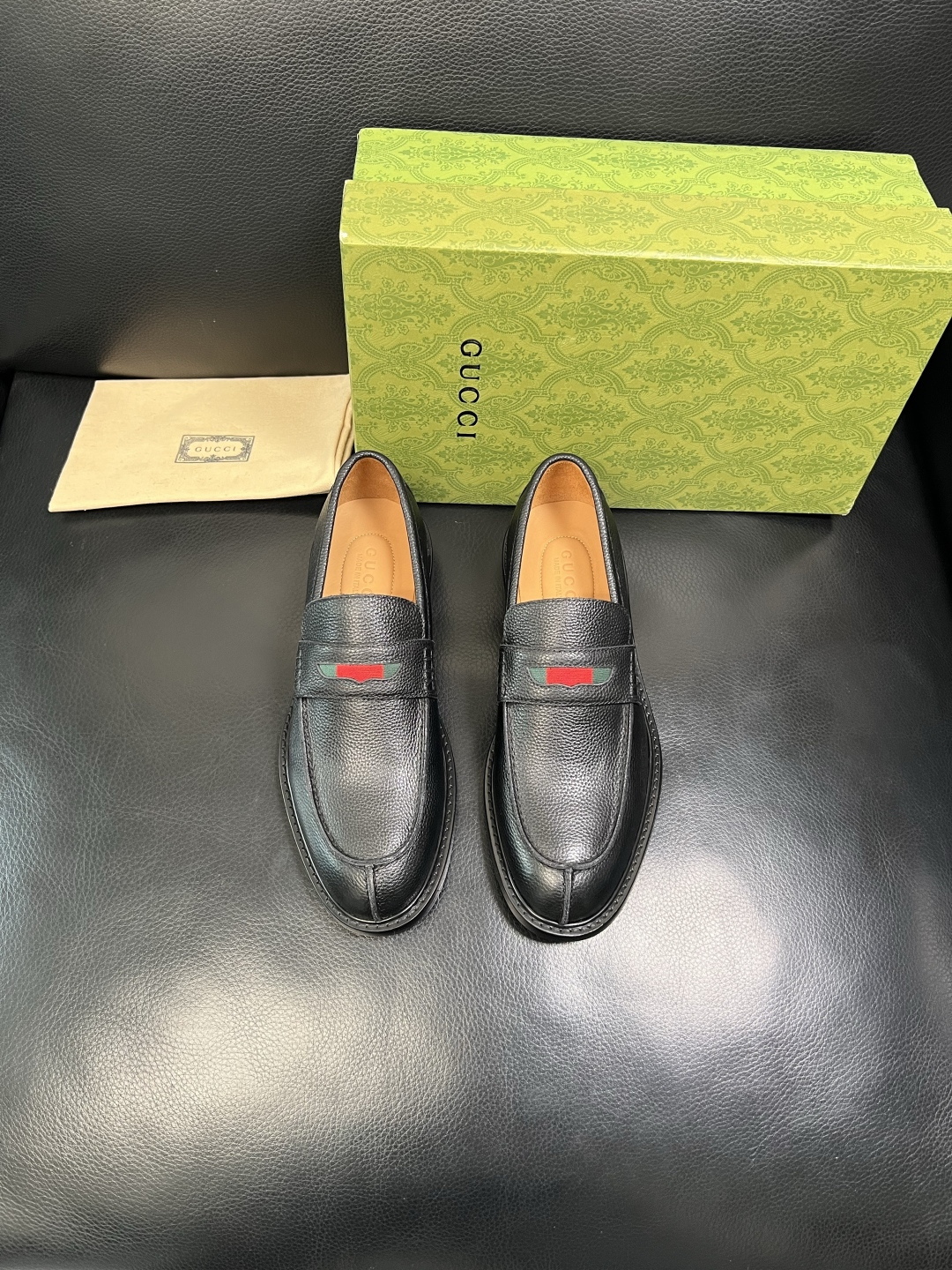 Gucci 顶级工艺品 古奇 皮鞋系列专柜同步 原厂配置，意大利进口原版牛皮，进口水染牛里 ，鞋底：原厂