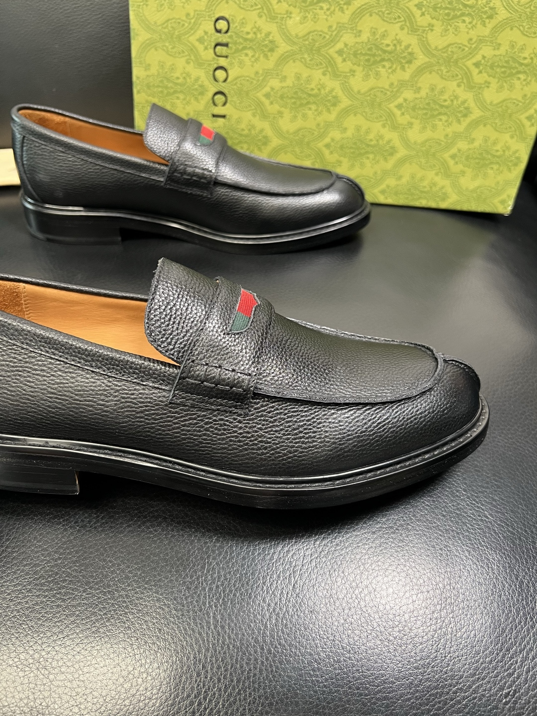 Gucci 顶级工艺品 古奇 皮鞋系列专柜同步 原厂配置，意大利进口原版牛皮，进口水染牛里 ，鞋底：原厂