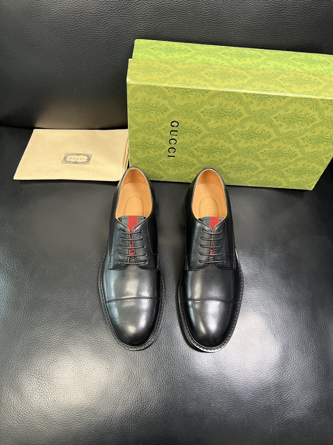 Gucci 顶级工艺品 古奇 皮鞋系列专柜同步 原厂配置，意大利进口原版牛皮，进口水染牛里 ，鞋底：原厂