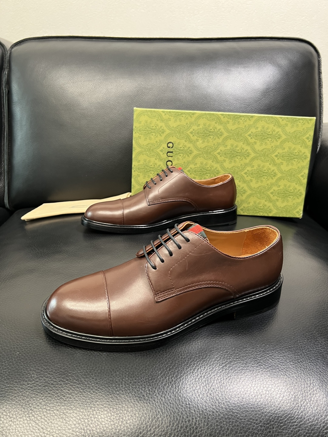 Gucci 顶级工艺品 古奇 皮鞋系列专柜同步 原厂配置，意大利进口原版牛皮，进口水染牛里 ，鞋底：原厂