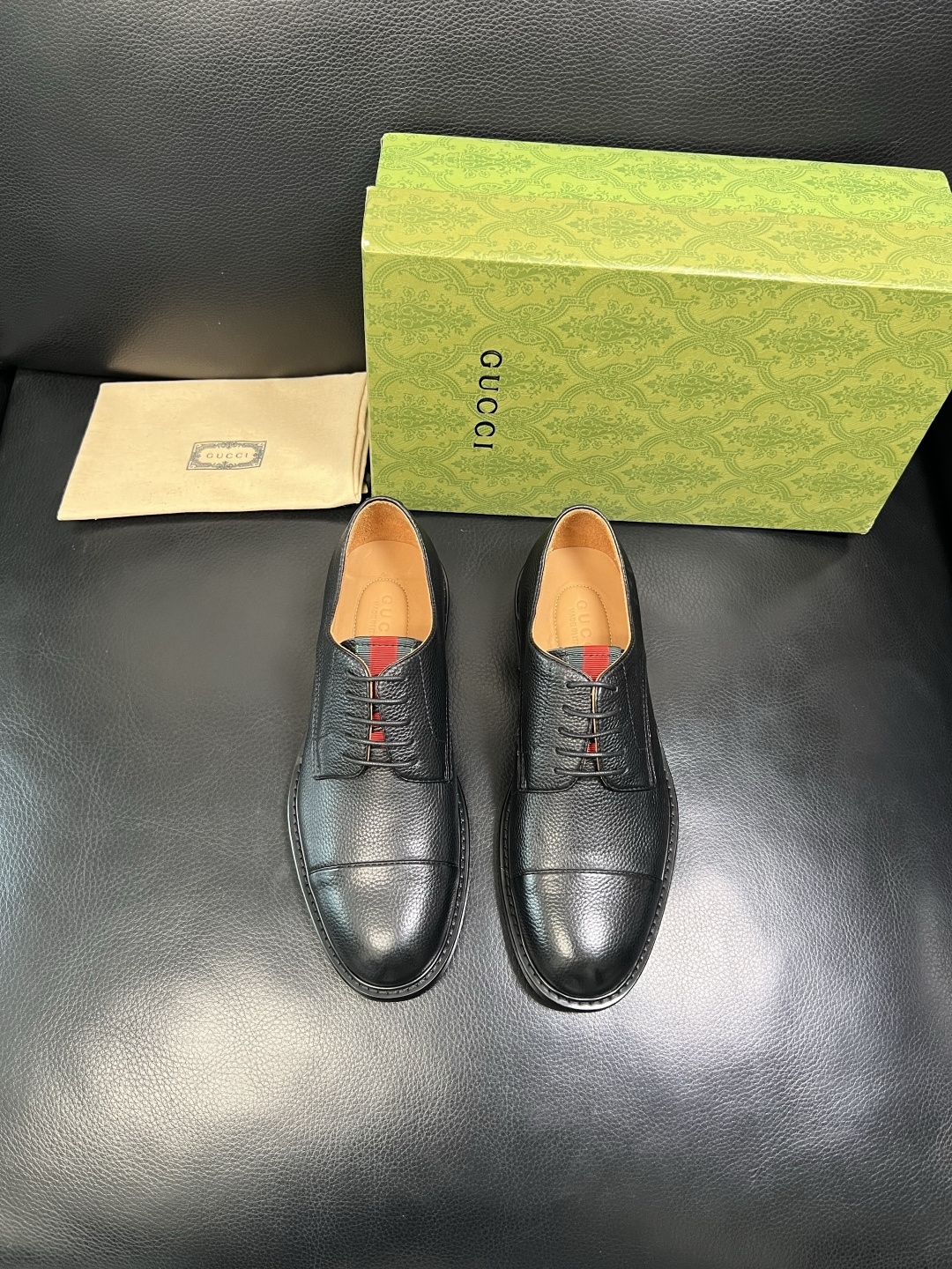 Gucci 顶级工艺品 古奇 皮鞋系列专柜同步 原厂配置，意大利进口原版牛皮，进口水染牛里 ，鞋底：原厂