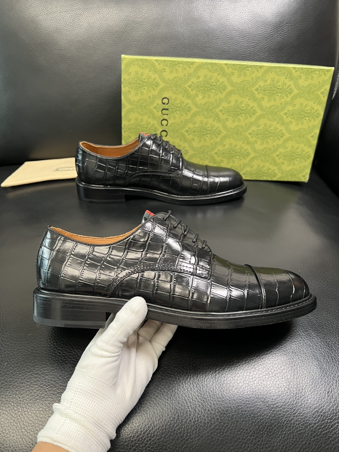 Gucci 顶级工艺品 古奇 皮鞋系列专柜同步 原厂配置，意大利进口原版牛皮，进口水染牛里 ，鞋底：原厂