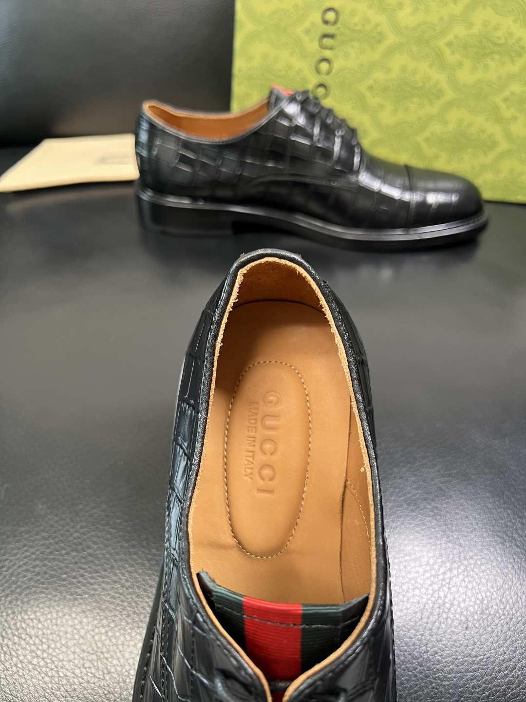 Gucci 顶级工艺品 古奇 皮鞋系列专柜同步 原厂配置，意大利进口原版牛皮，进口水染牛里 ，鞋底：原厂