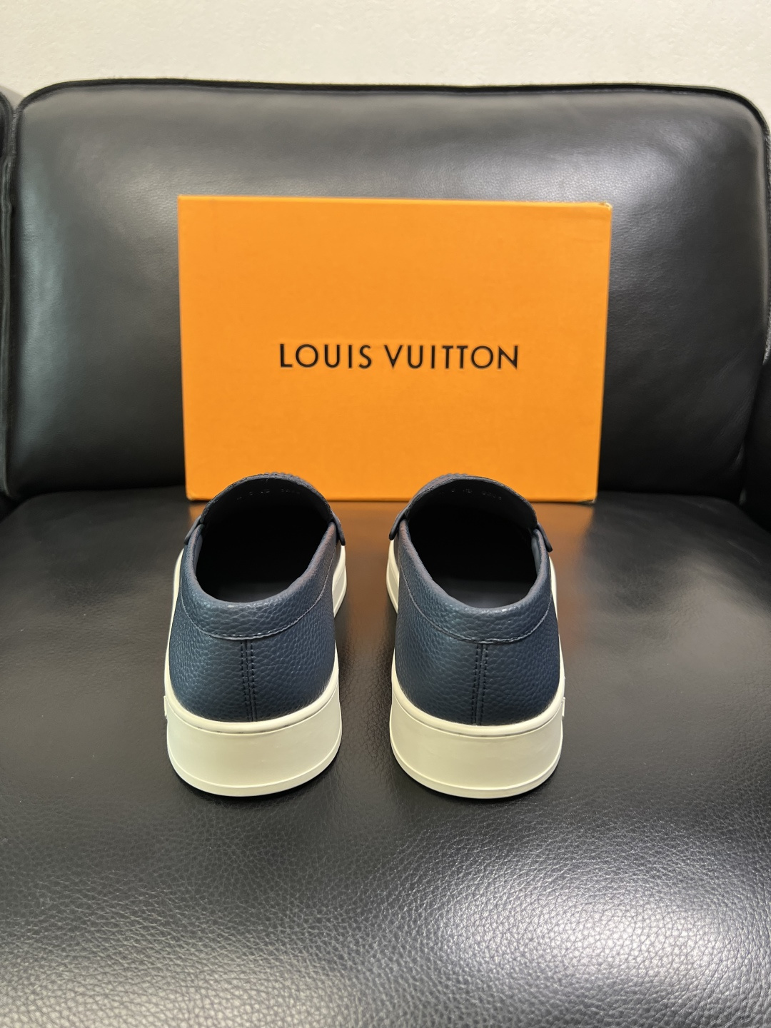 Lv 高品质 顶级工艺品 路易威登，运动板鞋专柜同步，鞋面意大利进口，高品质拼接缤纷色彩复杂工艺品，进口