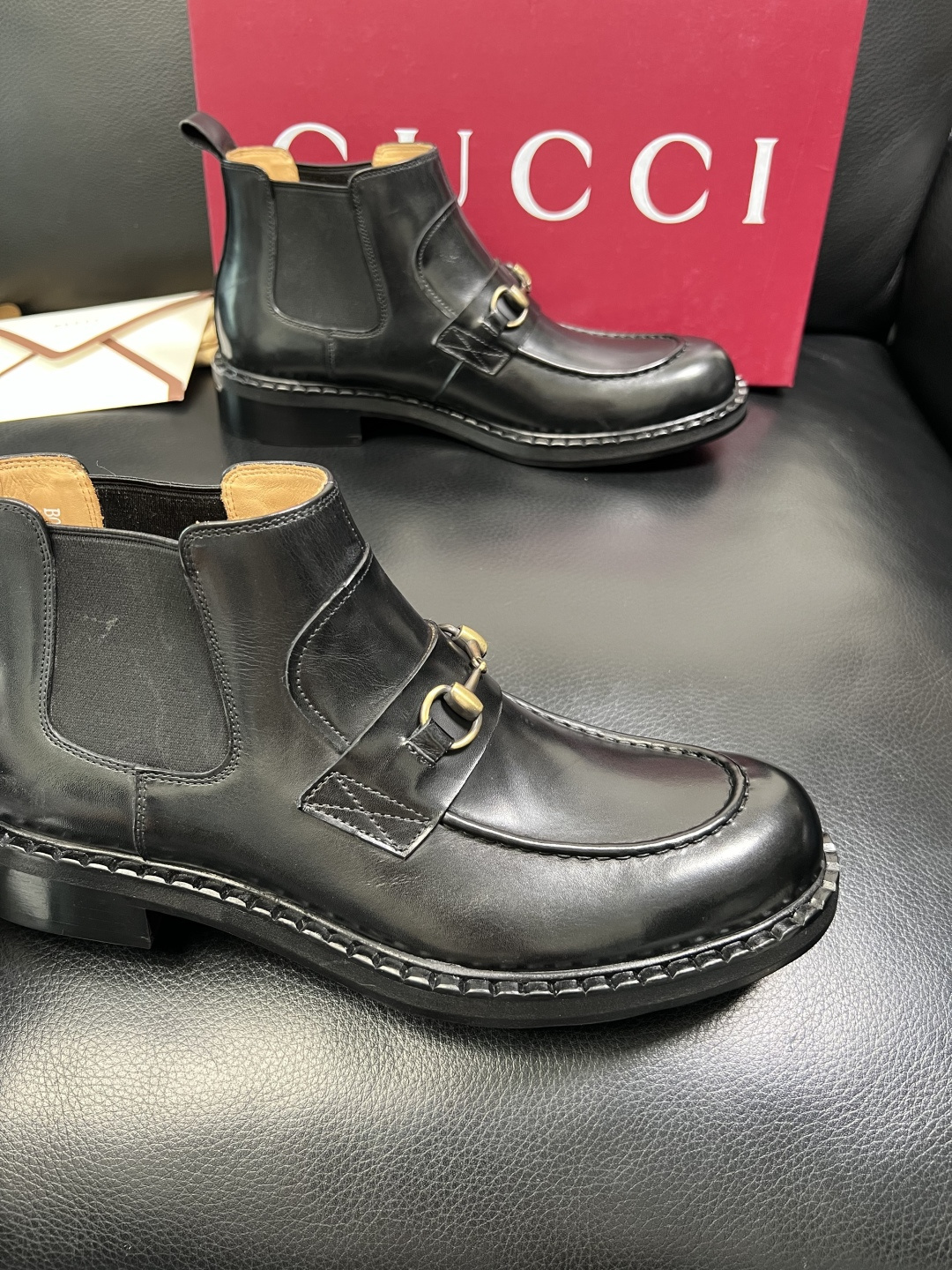 Gucci 高品质 顶级工艺品 古奇 皮鞋系列专柜同步 原厂配置，意大利进口原版牛皮，进口水染牛里 ，鞋