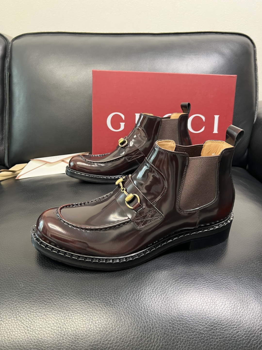 Gucci 高品质 顶级工艺品 古奇 皮鞋系列专柜同步 原厂配置，意大利进口原版牛皮，进口水染牛里 ，鞋