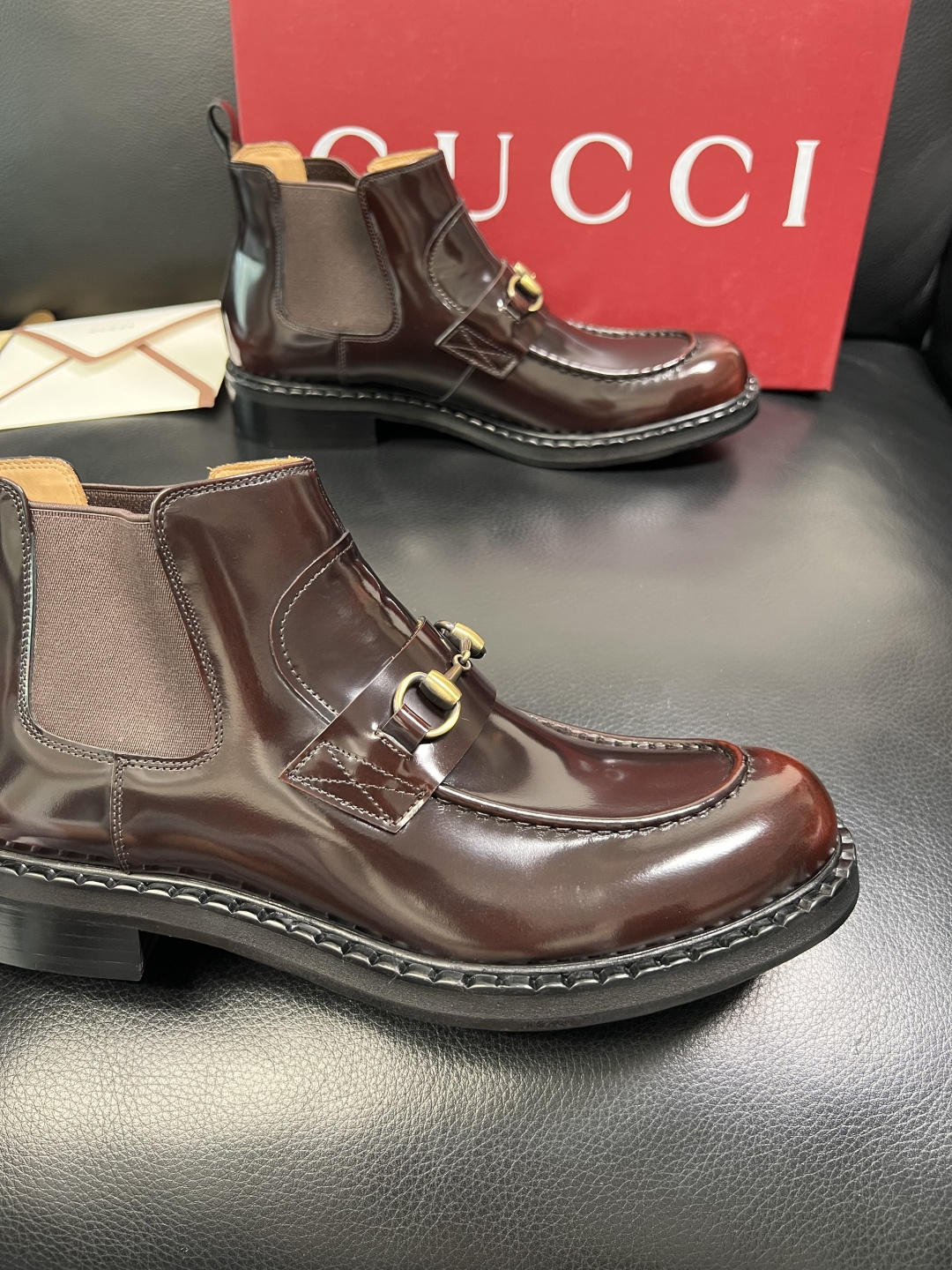 Gucci 高品质 顶级工艺品 古奇 皮鞋系列专柜同步 原厂配置，意大利进口原版牛皮，进口水染牛里 ，鞋