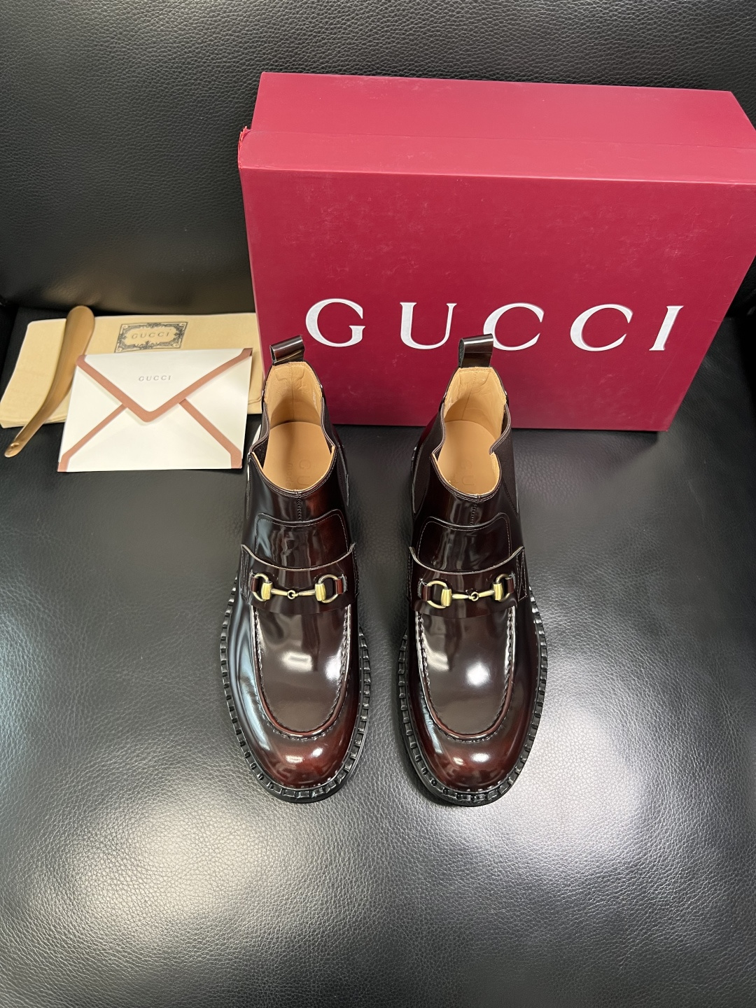 Gucci 高品质 顶级工艺品 古奇 皮鞋系列专柜同步 原厂配置，意大利进口原版牛皮，进口水染牛里 ，鞋