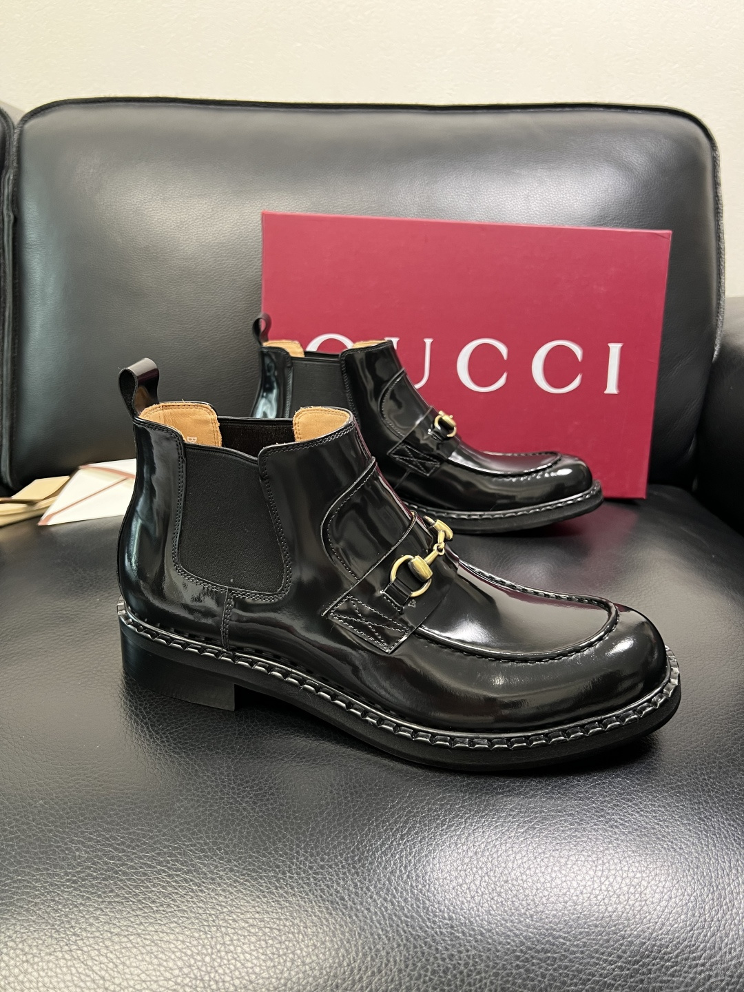 Gucci 高品质 顶级工艺品 古奇 皮鞋系列专柜同步 原厂配置，意大利进口原版牛皮，进口水染牛里 ，鞋