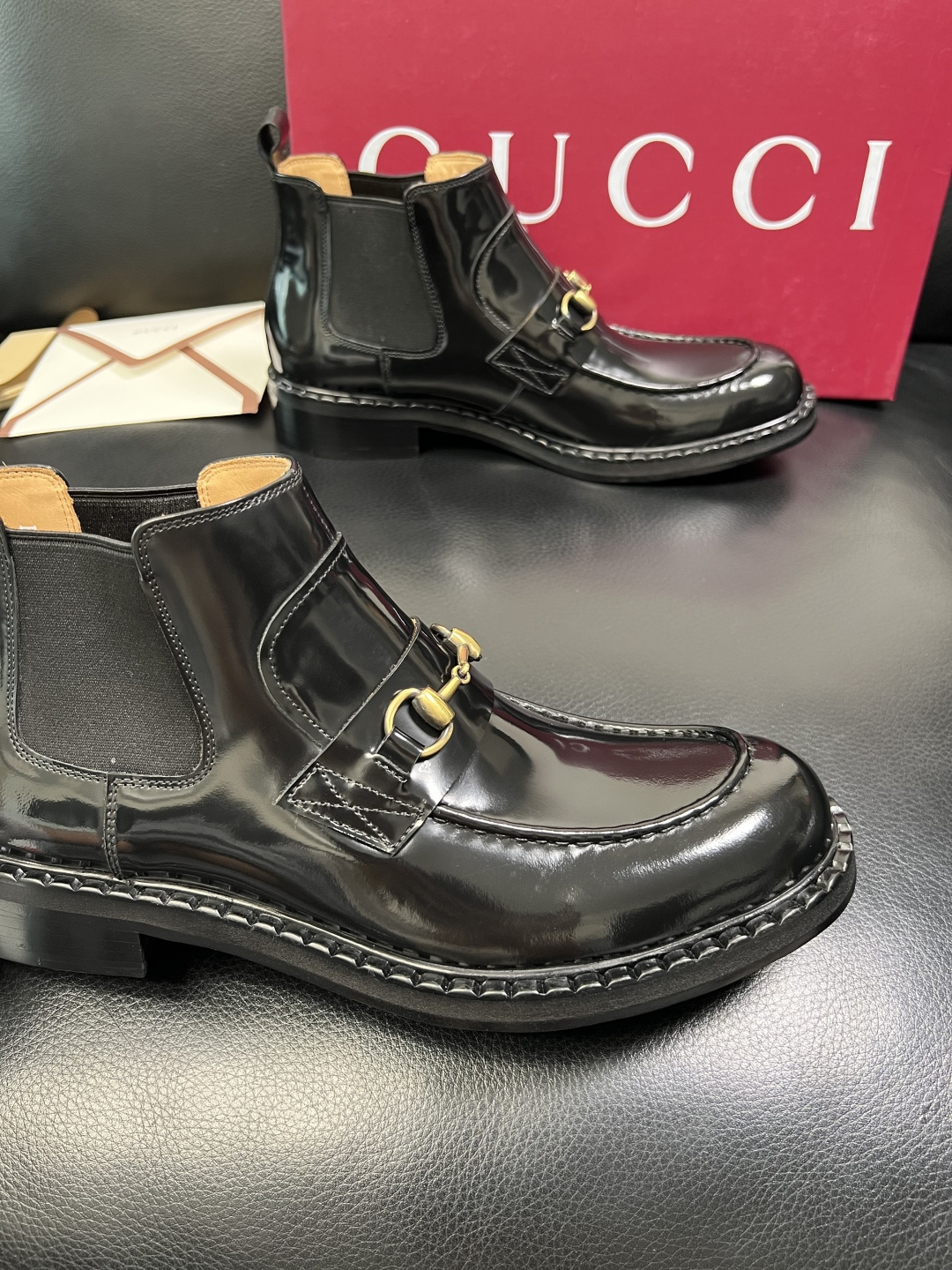 Gucci 高品质 顶级工艺品 古奇 皮鞋系列专柜同步 原厂配置，意大利进口原版牛皮，进口水染牛里 ，鞋