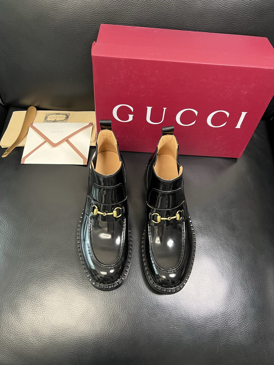 Gucci 高品质 顶级工艺品 古奇 皮鞋系列专柜同步 原厂配置，意大利进口原版牛皮，进口水染牛里 ，鞋