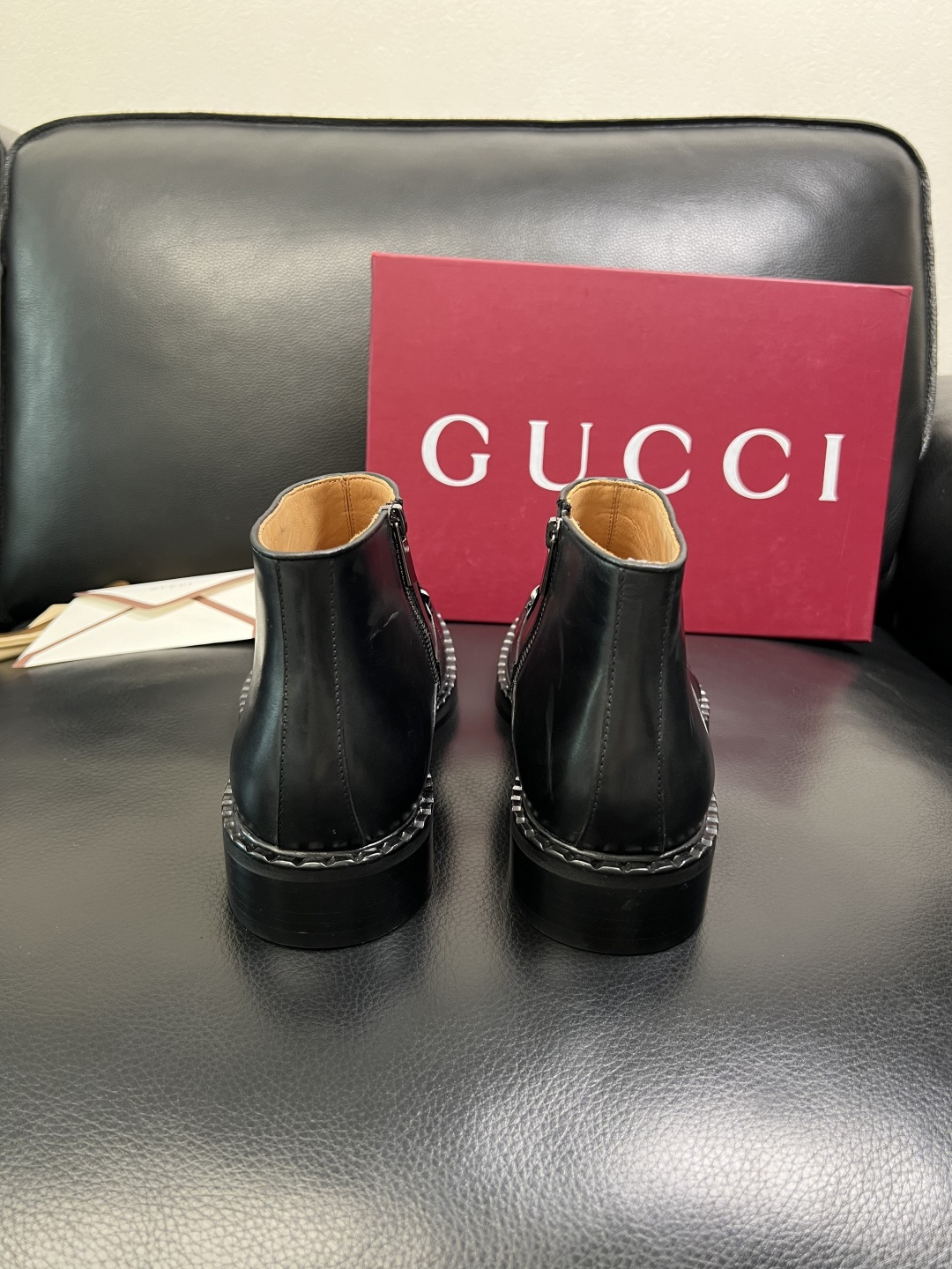 Gucci 高品质 顶级工艺品 古奇 皮鞋系列专柜同步 原厂配置，意大利进口原版牛皮，进口水染牛里 ，鞋
