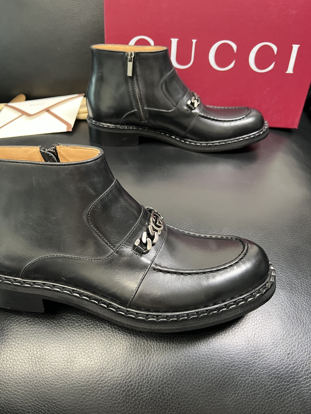 Gucci 高品质 顶级工艺品 古奇 皮鞋系列专柜同步 原厂配置，意大利进口原版牛皮，进口水染牛里 ，鞋