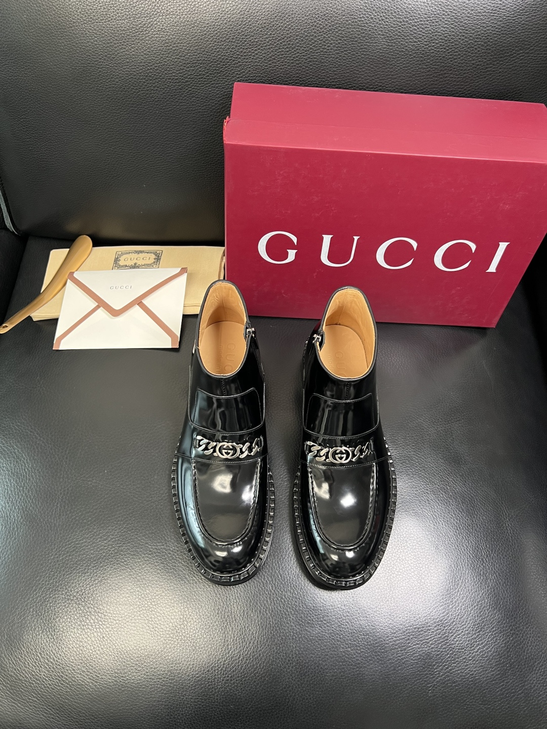 Gucci 高品质 顶级工艺品 古奇 皮鞋系列专柜同步 原厂配置，意大利进口原版牛皮，进口水染牛里 ，鞋