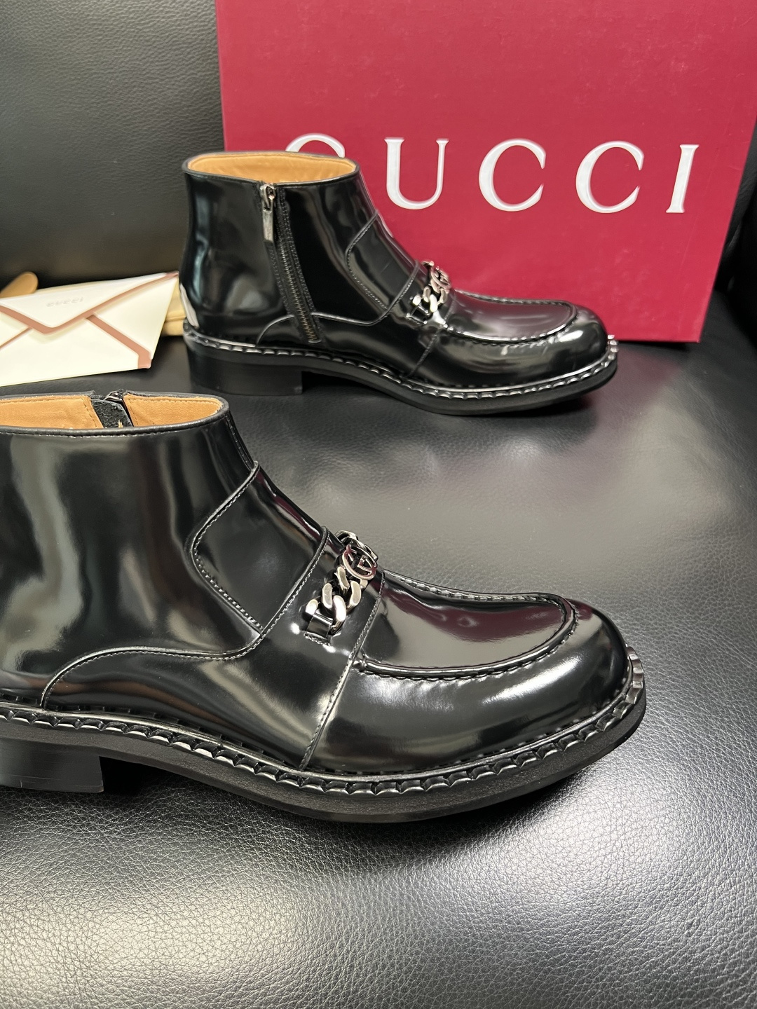 Gucci 高品质 顶级工艺品 古奇 皮鞋系列专柜同步 原厂配置，意大利进口原版牛皮，进口水染牛里 ，鞋