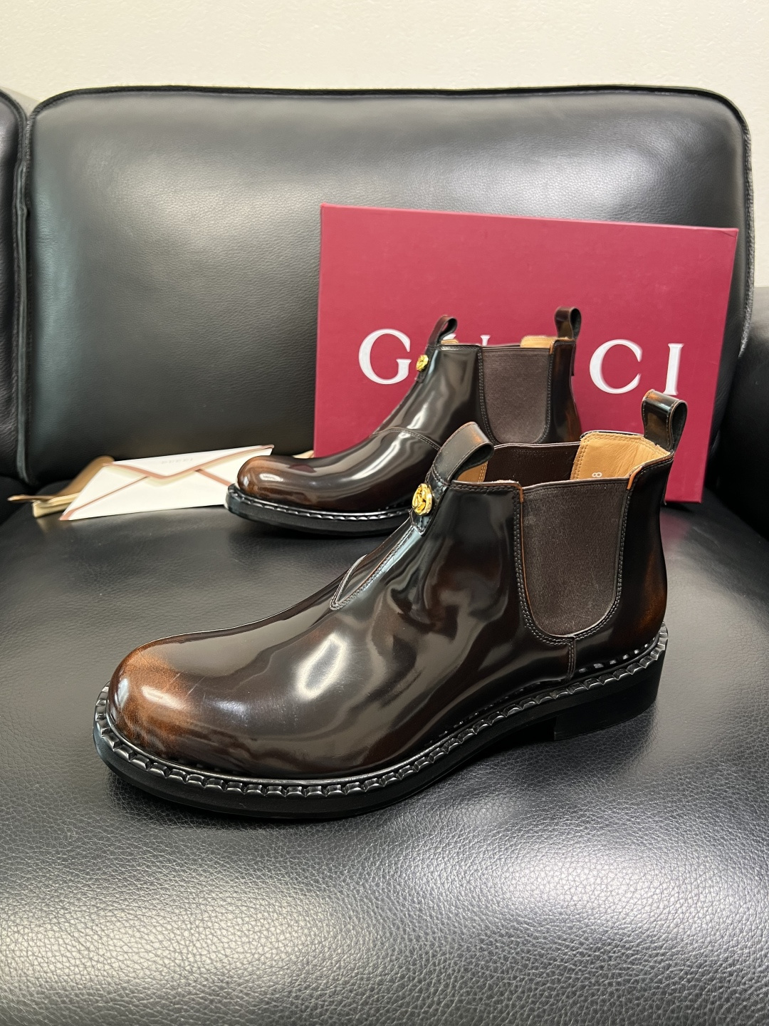 Gucci 高品质 顶级工艺品 古奇 皮鞋系列专柜同步 原厂配置，意大利进口原版牛皮，进口水染牛里 ，鞋