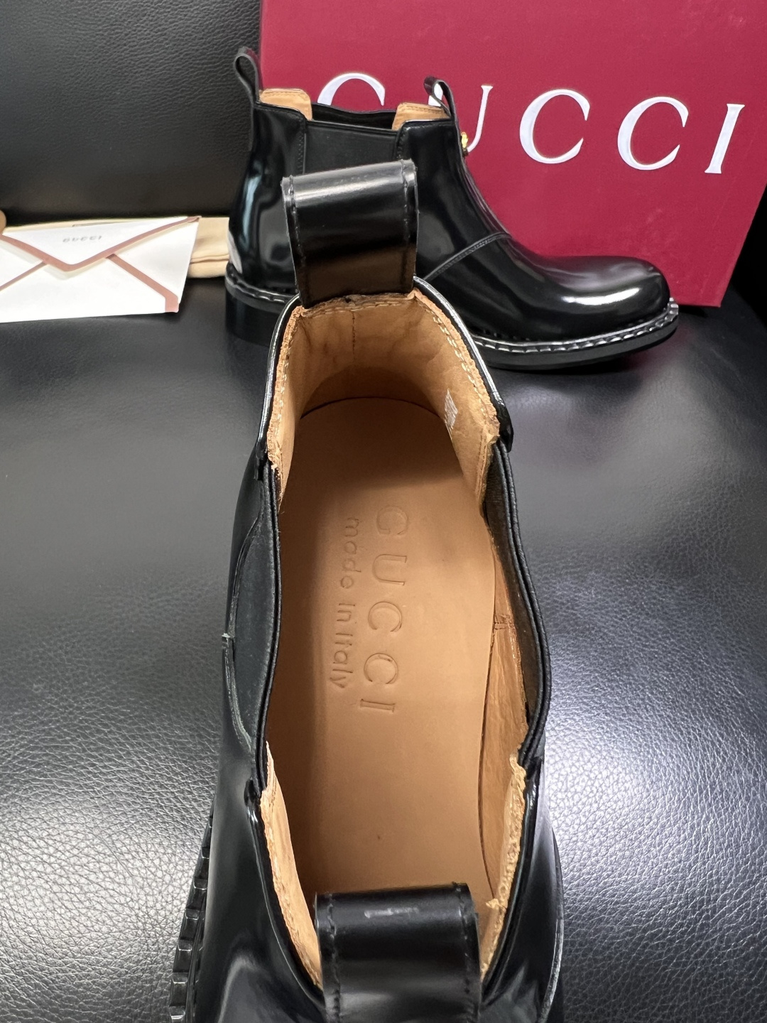 Gucci 高品质 顶级工艺品 古奇 皮鞋系列专柜同步 原厂配置，意大利进口原版牛皮，进口水染牛里 ，鞋