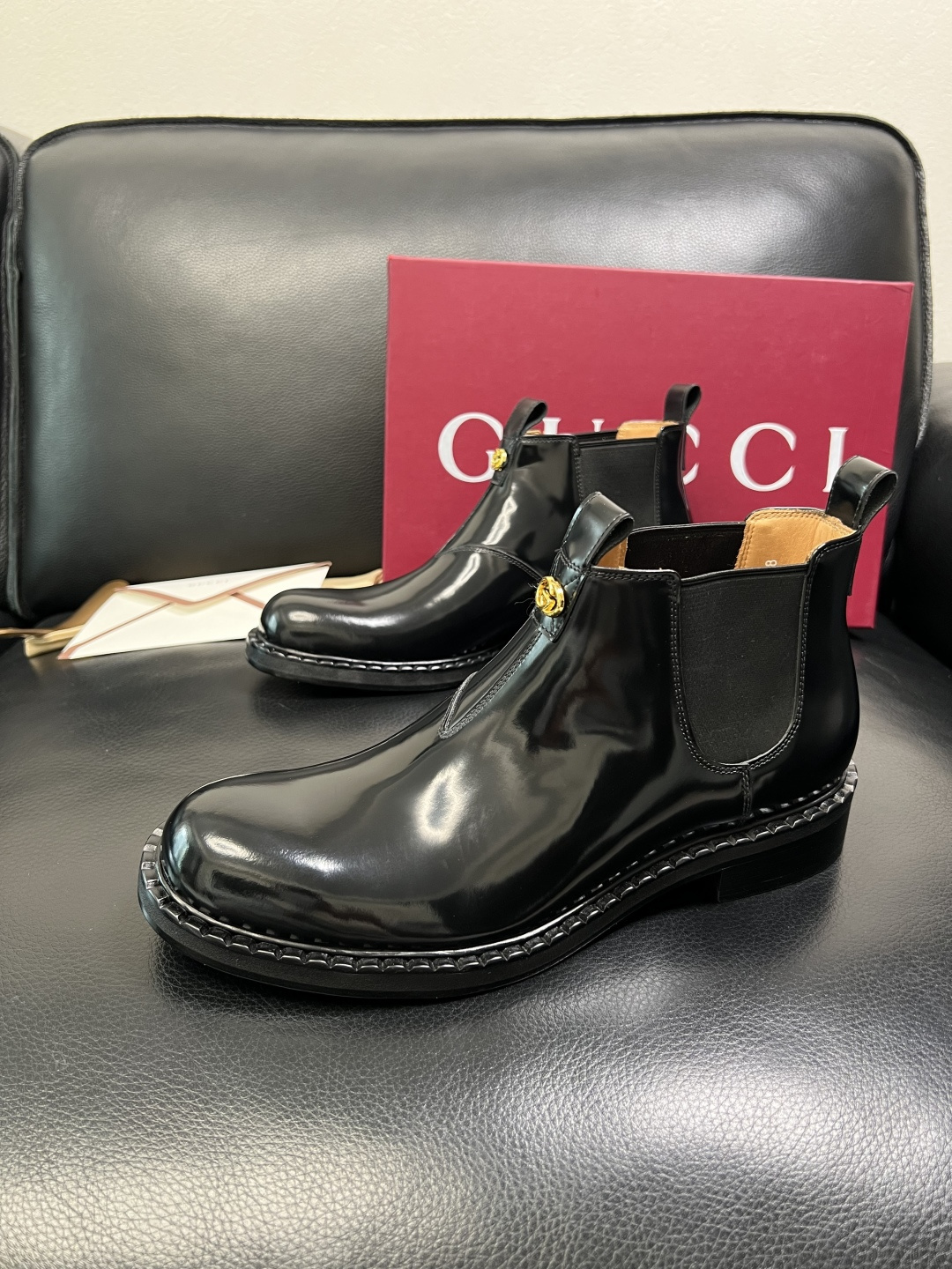 Gucci 高品质 顶级工艺品 古奇 皮鞋系列专柜同步 原厂配置，意大利进口原版牛皮，进口水染牛里 ，鞋