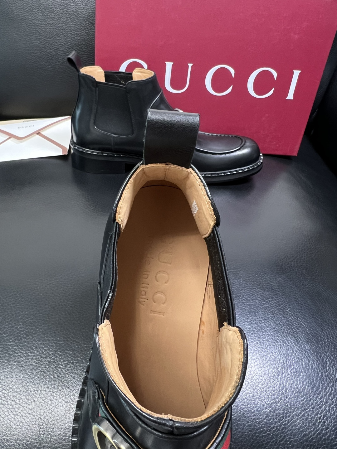 Gucci 高品质 顶级工艺品 古奇 皮鞋系列专柜同步 原厂配置，意大利进口原版牛皮，进口水染牛里 ，鞋