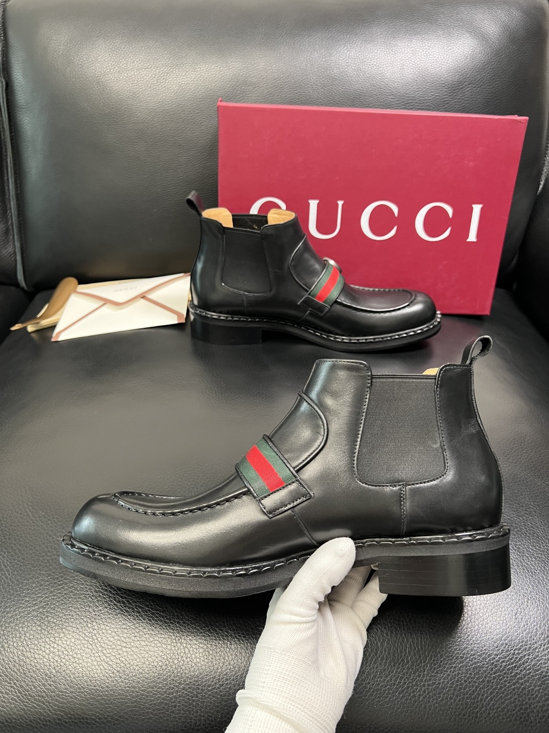 Gucci 高品质 顶级工艺品 古奇 皮鞋系列专柜同步 原厂配置，意大利进口原版牛皮，进口水染牛里 ，鞋