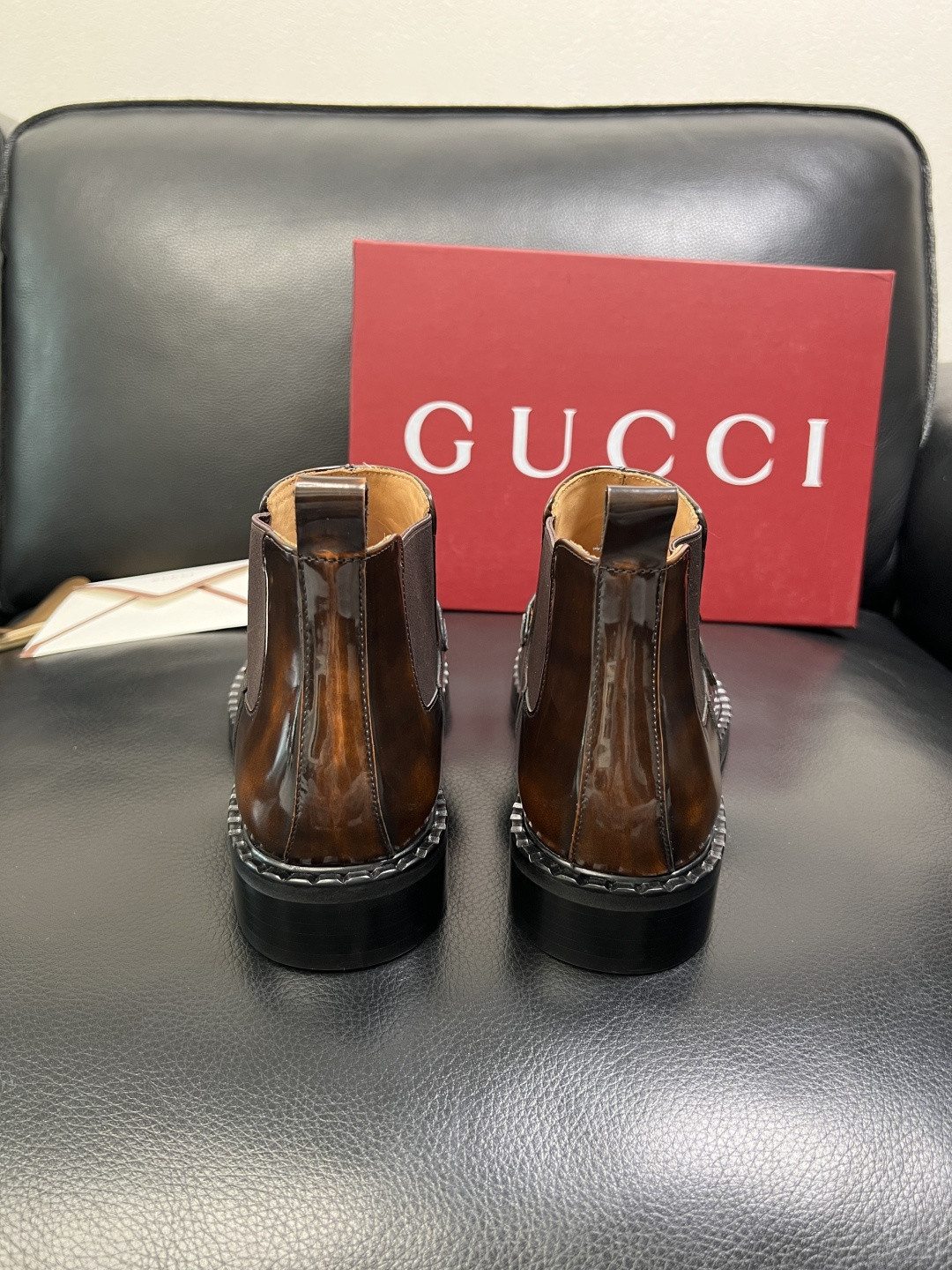 Gucci 高品质 顶级工艺品 古奇 皮鞋系列专柜同步 原厂配置，意大利进口原版牛皮，进口水染牛里 ，鞋