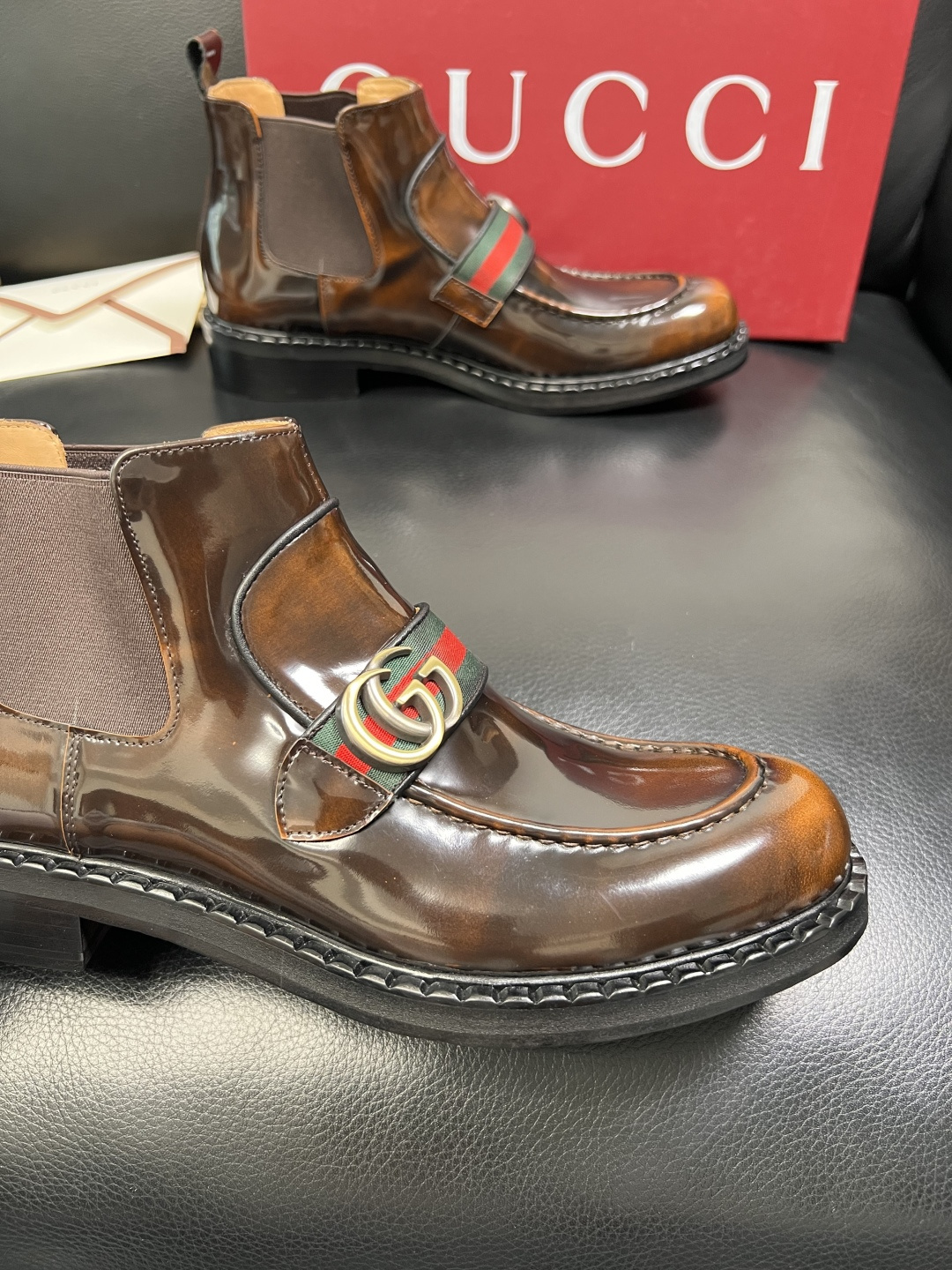 Gucci 高品质 顶级工艺品 古奇 皮鞋系列专柜同步 原厂配置，意大利进口原版牛皮，进口水染牛里 ，鞋