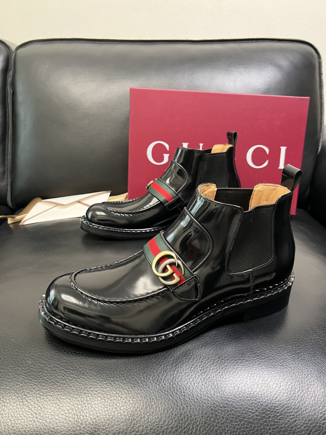 Gucci 高品质 顶级工艺品 古奇 皮鞋系列专柜同步 原厂配置，意大利进口原版牛皮，进口水染牛里 ，鞋