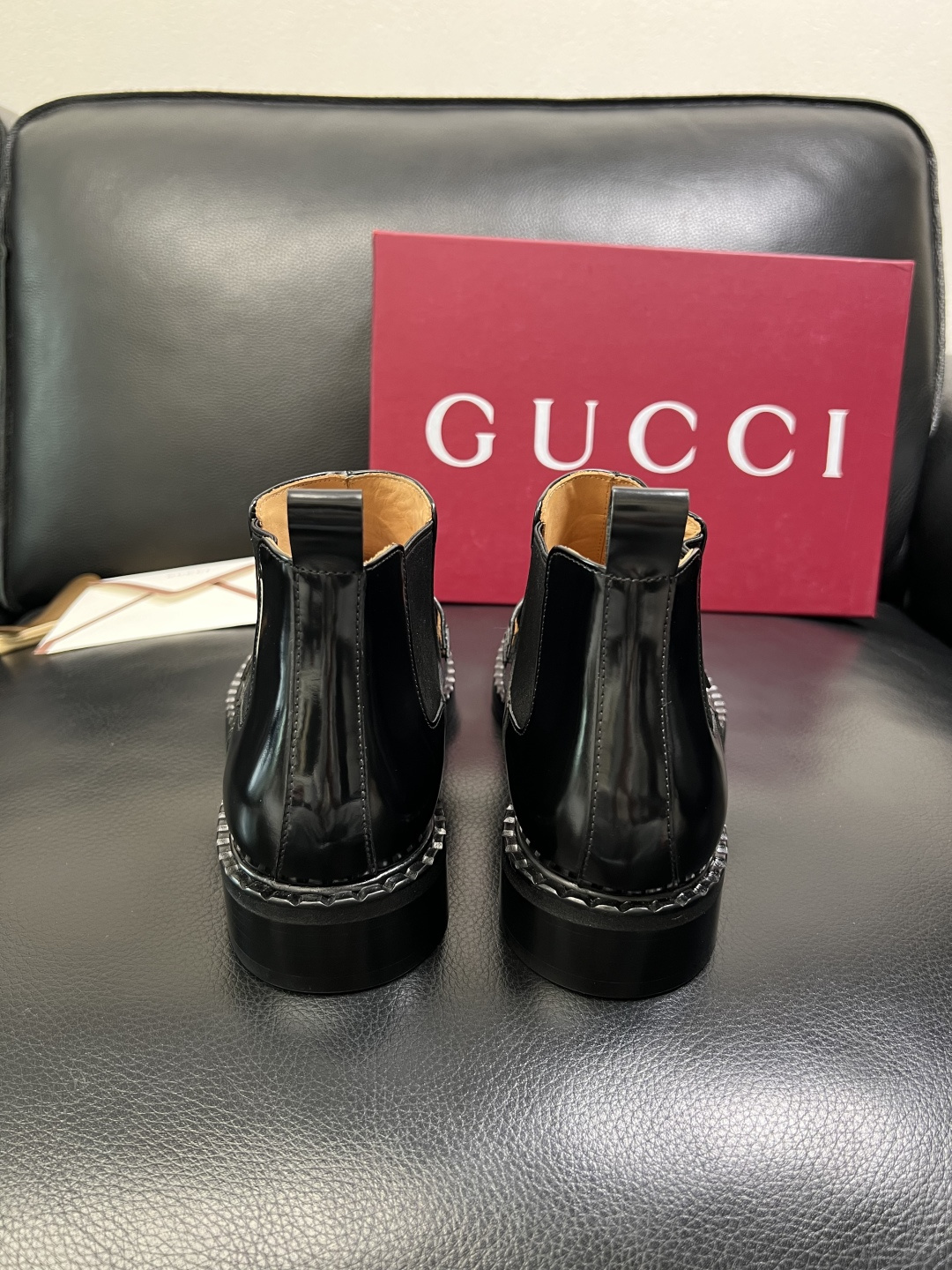Gucci 高品质 顶级工艺品 古奇 皮鞋系列专柜同步 原厂配置，意大利进口原版牛皮，进口水染牛里 ，鞋