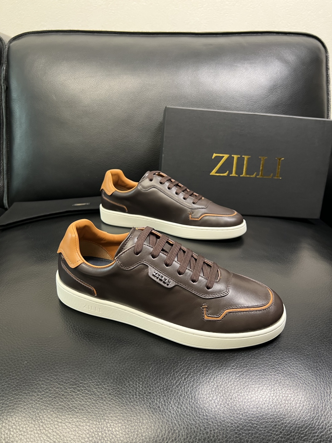 NO:711741,ZILLI only exchanges codes and does not return them. High quality top handicrafts. The counters are selling simultaneously with the original configuration. Original cowhide fabric imported from Italy, imported water-dyed cowhide lining. The soles are specially provided by the original factory and are super comfortable. The original factory and single goods are of high quality. Welcome to compare and synchronize with the counters. The code number is 39-44,,cowhide19860909只换码不退ZILLI 高品质 顶级工艺品 专柜同步发售原厂配置,意大利进口原版牛皮面料,进口水染牛里 ,鞋底原厂特供原版底超级舒适,原厂跟单货 高品质,欢迎对比专柜同步,码数 39-44,,cowhide,Men's shoes