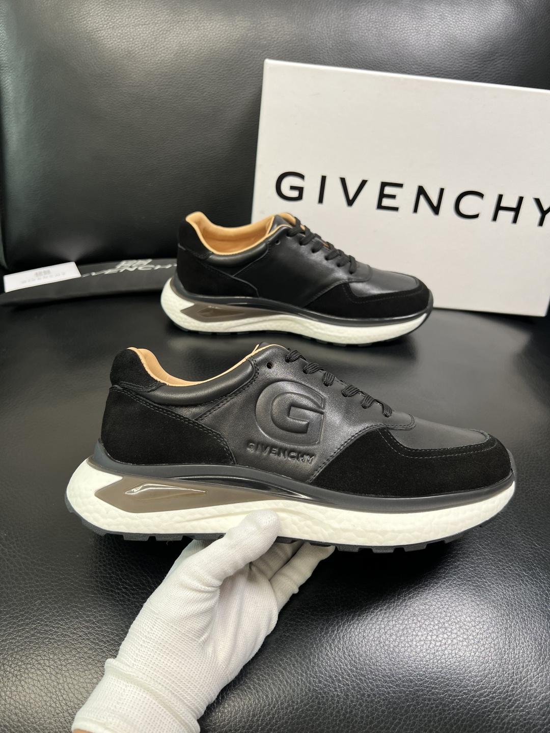Givenchy 高品质 顶级工艺品 纪梵希 专柜同步原厂配置，意大利进口牛皮搭配面料，全鞋配件私模打造