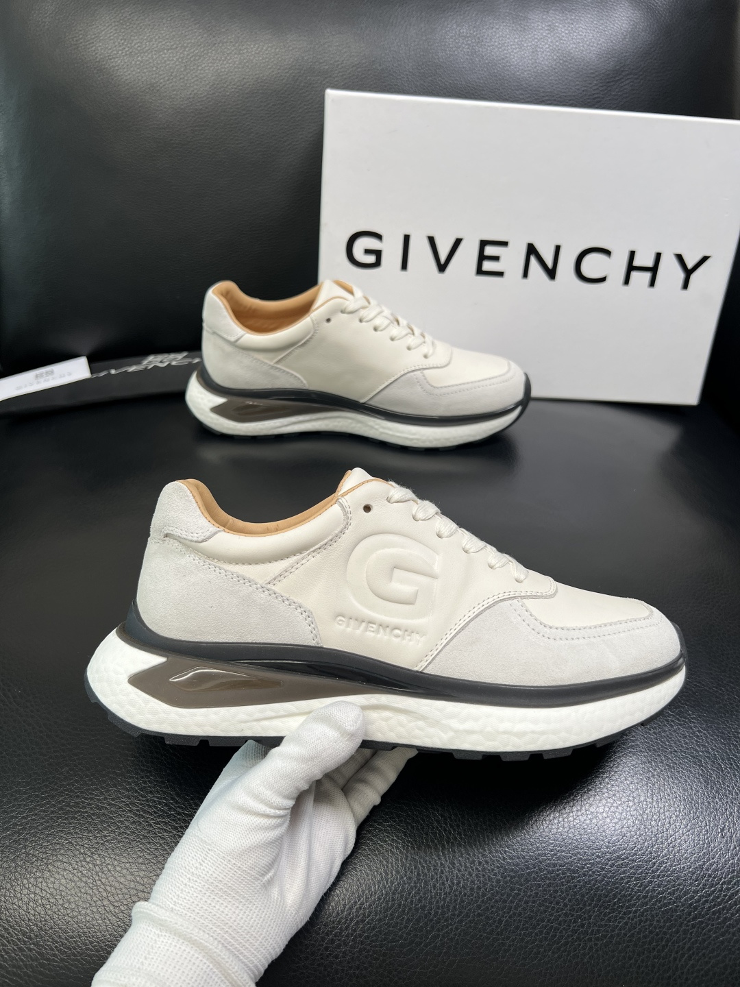 Givenchy 高品质 顶级工艺品 纪梵希 专柜同步原厂配置，意大利进口牛皮搭配面料，全鞋配件私模打造