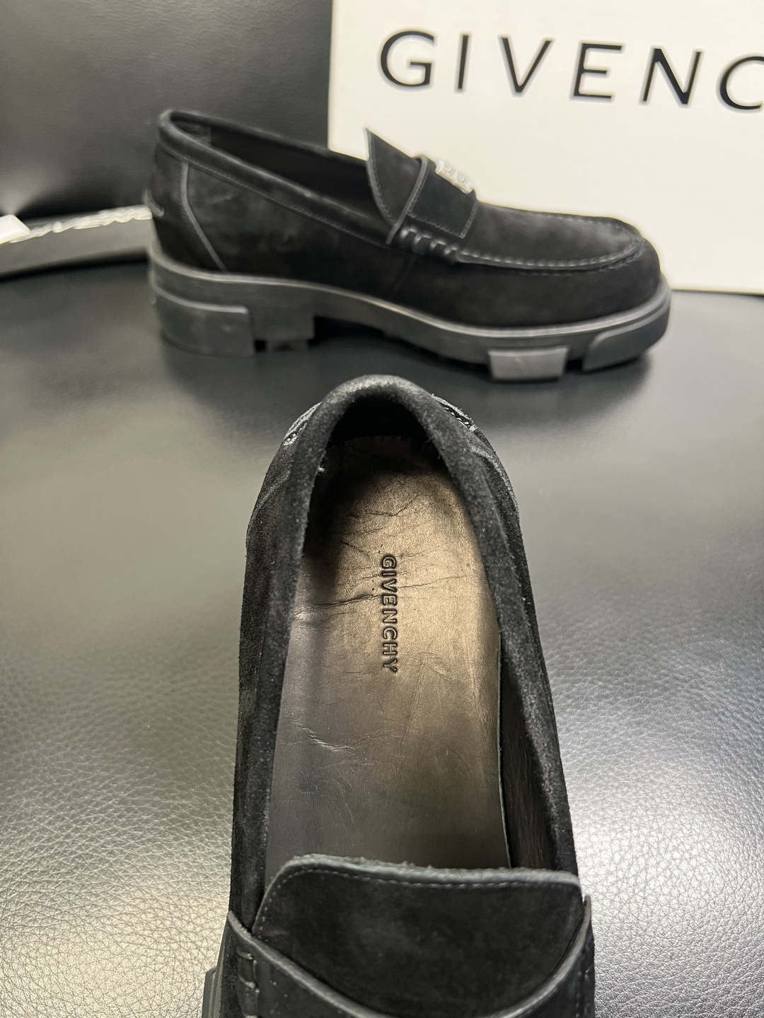 Givenchy 高品质 顶级工艺品 纪梵希 专柜同步原厂配置，意大利进口牛皮搭配网布面料，全鞋配件私模