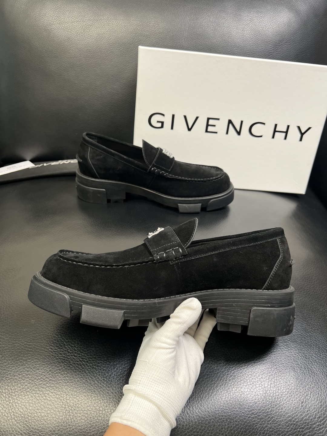 Givenchy 高品质 顶级工艺品 纪梵希 专柜同步原厂配置，意大利进口牛皮搭配网布面料，全鞋配件私模
