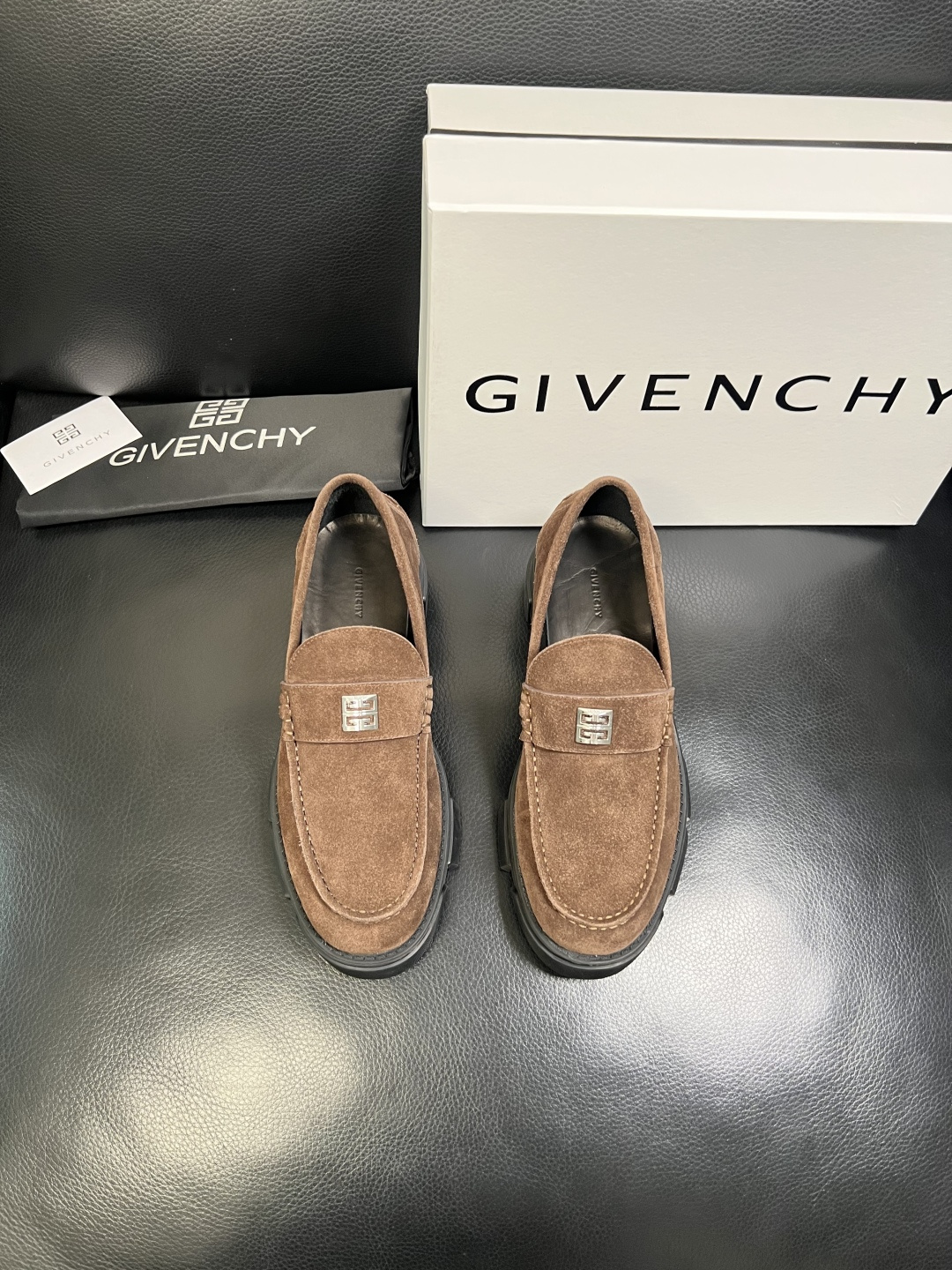 Givenchy 高品质 顶级工艺品 纪梵希 专柜同步原厂配置，意大利进口牛皮搭配网布面料，全鞋配件私模