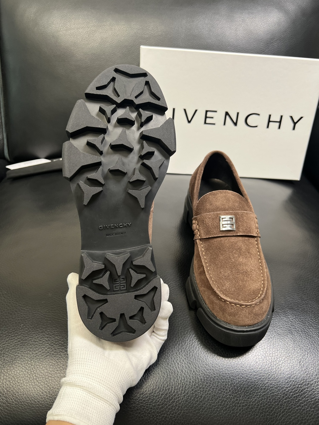 Givenchy 高品质 顶级工艺品 纪梵希 专柜同步原厂配置，意大利进口牛皮搭配网布面料，全鞋配件私模