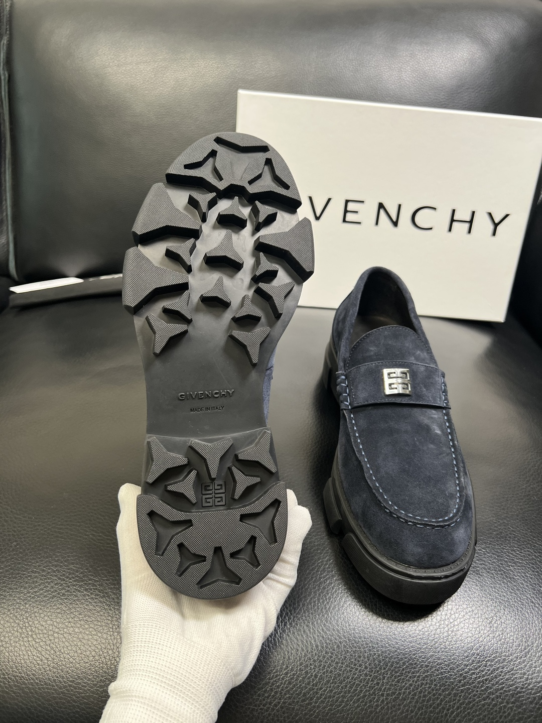 Givenchy 高品质 顶级工艺品 纪梵希 专柜同步原厂配置，意大利进口牛皮搭配网布面料，全鞋配件私模
