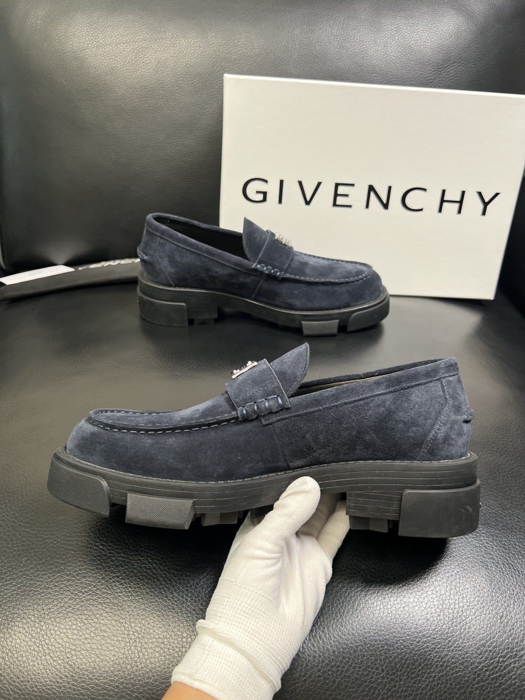 Givenchy 高品质 顶级工艺品 纪梵希 专柜同步原厂配置，意大利进口牛皮搭配网布面料，全鞋配件私模