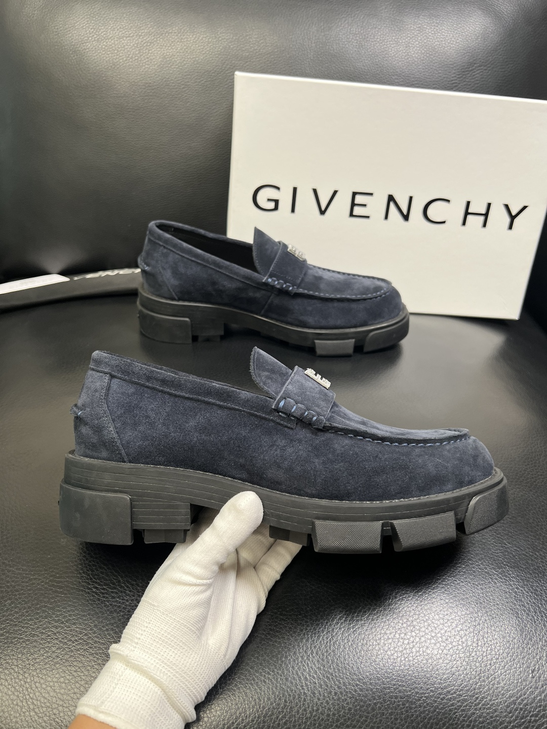 Givenchy 高品质 顶级工艺品 纪梵希 专柜同步原厂配置，意大利进口牛皮搭配网布面料，全鞋配件私模