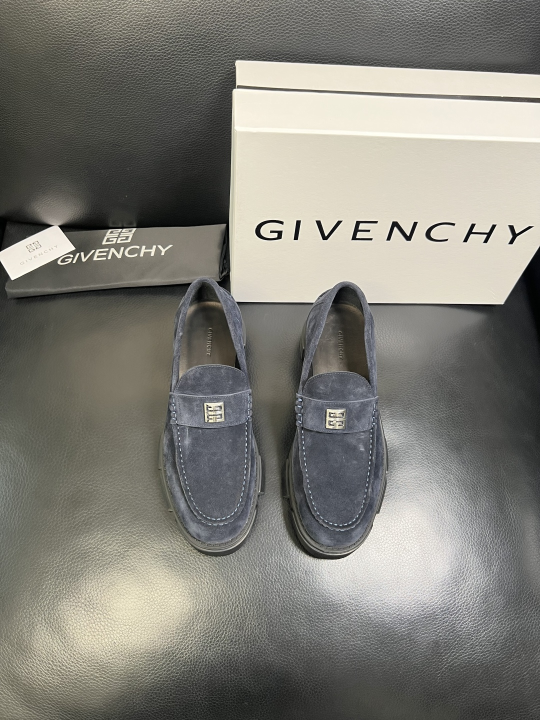 Givenchy 高品质 顶级工艺品 纪梵希 专柜同步原厂配置，意大利进口牛皮搭配网布面料，全鞋配件私模