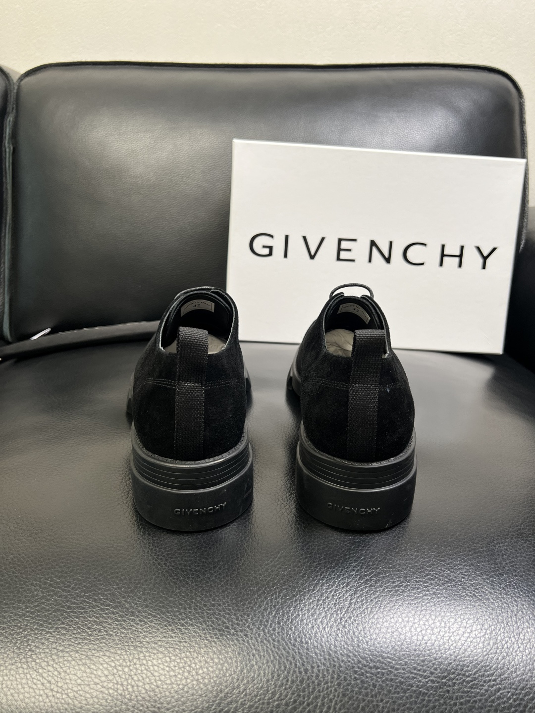 Givenchy 高品质 顶级工艺品 纪梵希 专柜同步原厂配置，意大利进口牛皮搭配网布面料，全鞋配件私模