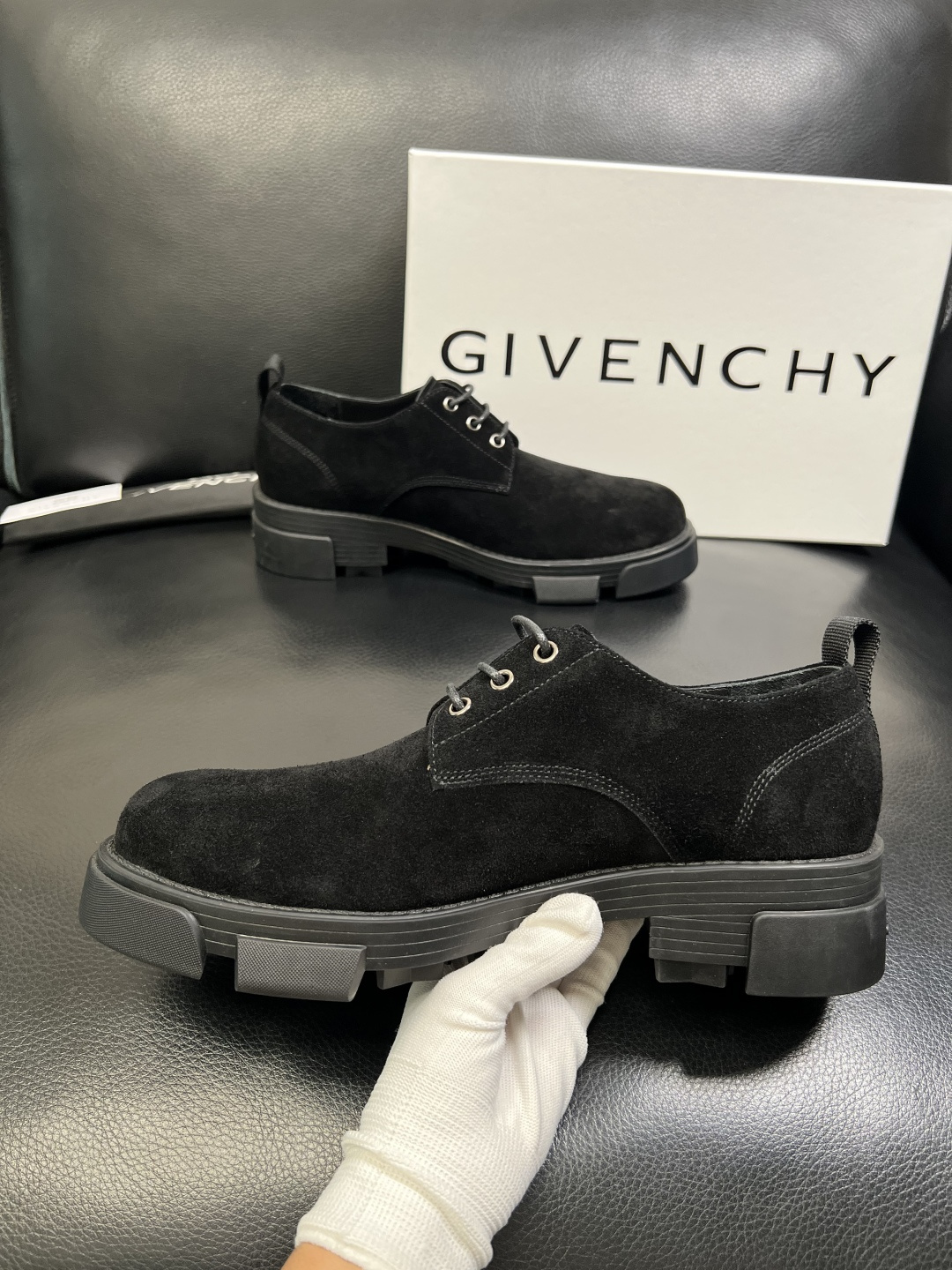 Givenchy 高品质 顶级工艺品 纪梵希 专柜同步原厂配置，意大利进口牛皮搭配网布面料，全鞋配件私模