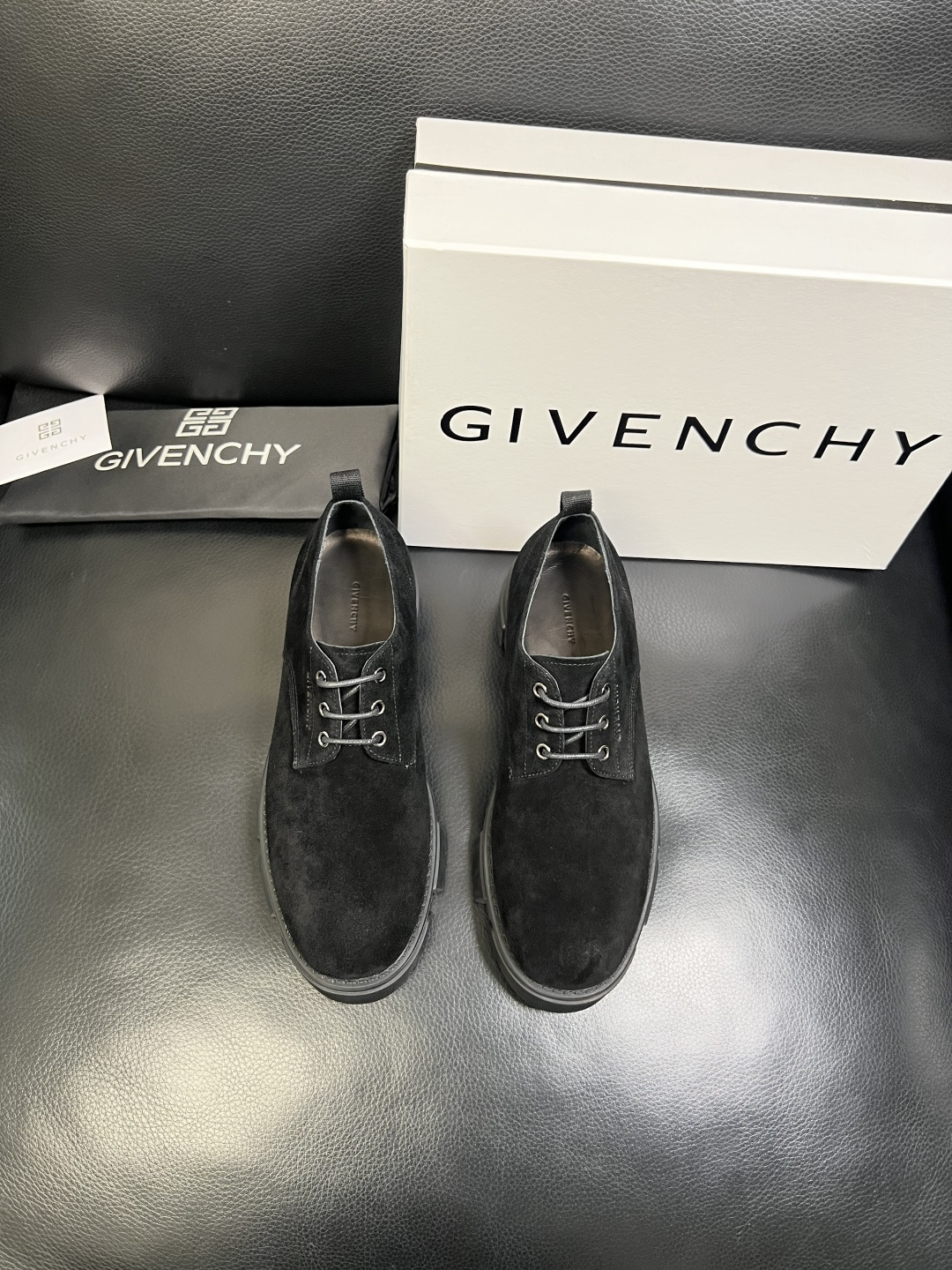 Givenchy 高品质 顶级工艺品 纪梵希 专柜同步原厂配置，意大利进口牛皮搭配网布面料，全鞋配件私模