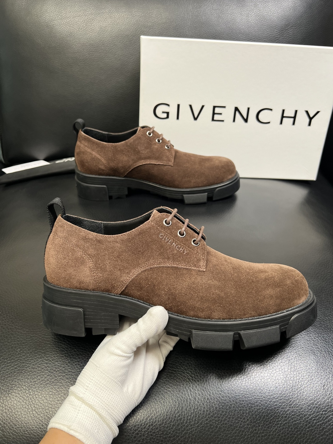 Givenchy 高品质 顶级工艺品 纪梵希 专柜同步原厂配置，意大利进口牛皮搭配网布面料，全鞋配件私模