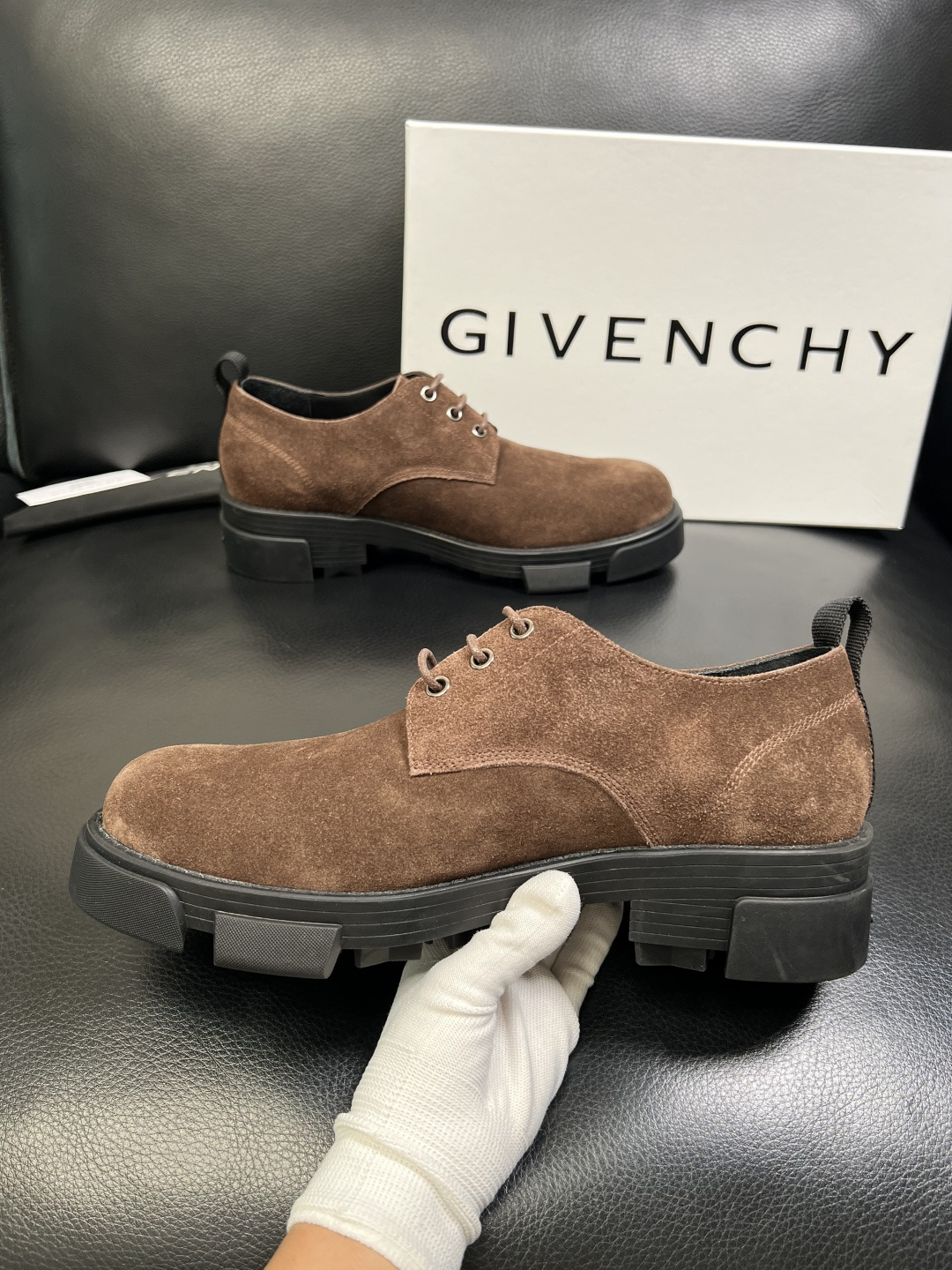 Givenchy 高品质 顶级工艺品 纪梵希 专柜同步原厂配置，意大利进口牛皮搭配网布面料，全鞋配件私模