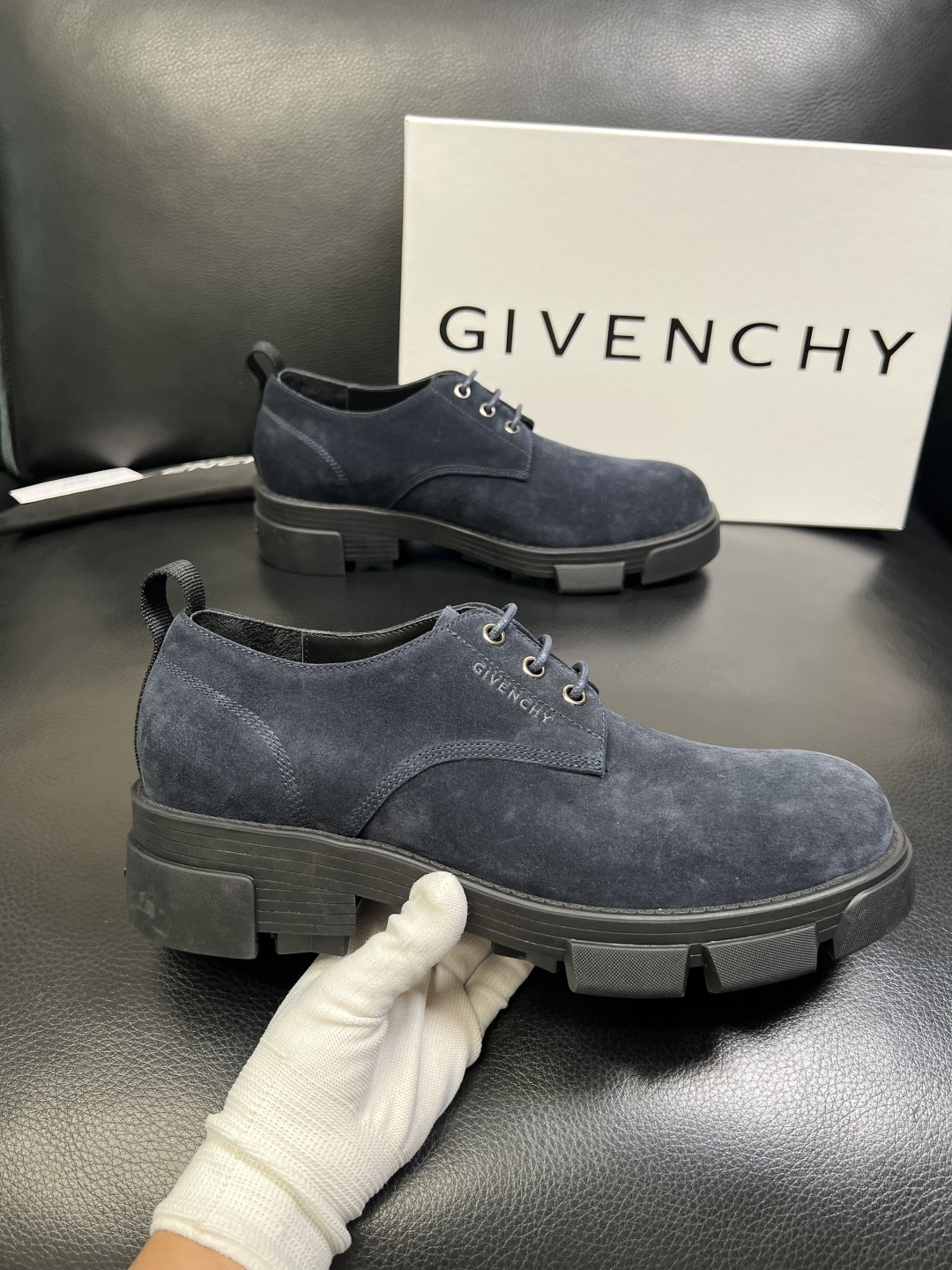 Givenchy 高品质 顶级工艺品 纪梵希 专柜同步原厂配置，意大利进口牛皮搭配网布面料，全鞋配件私模